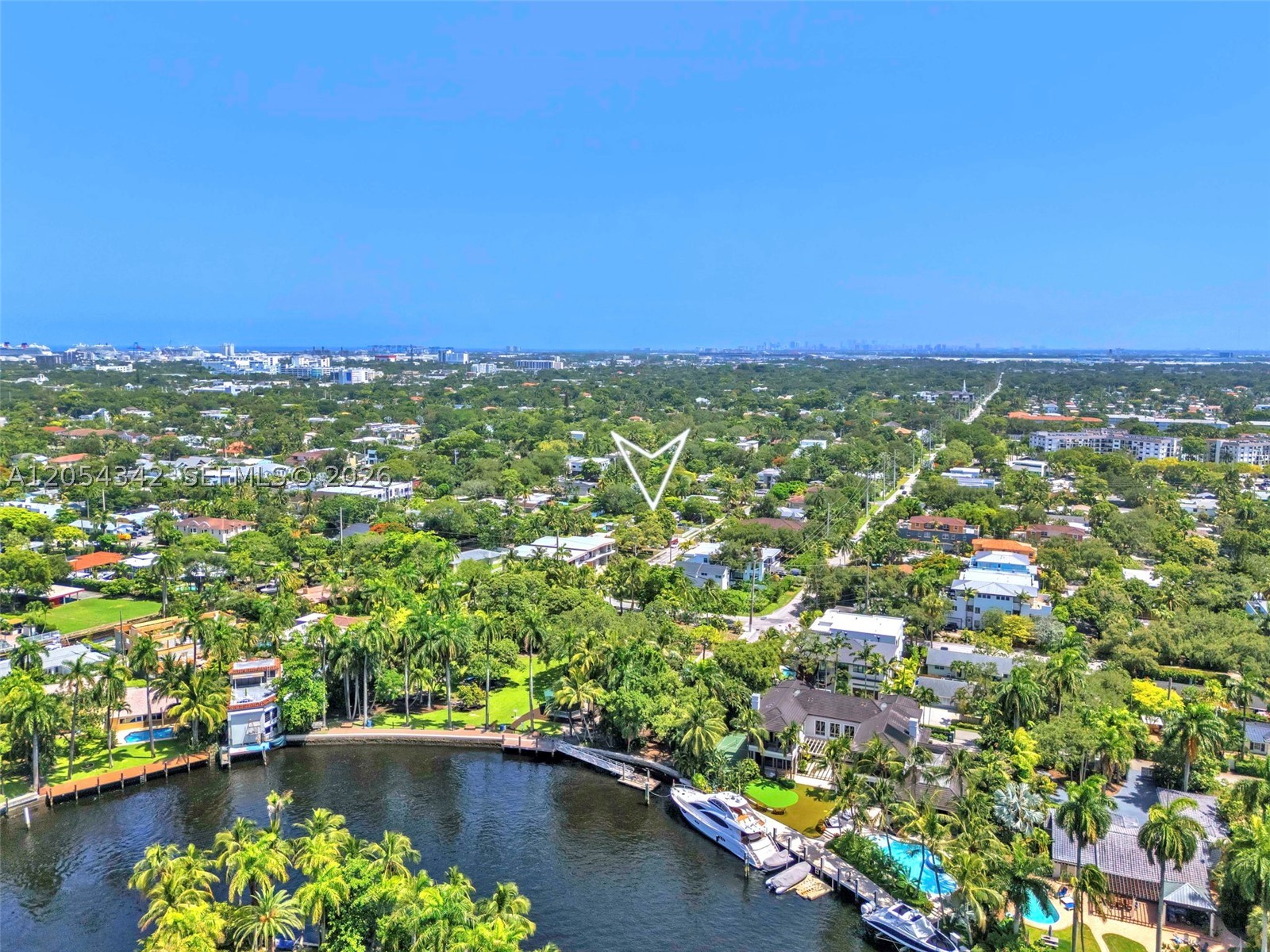 800 SW 8th Ter, Fort Lauderdale FL 33315