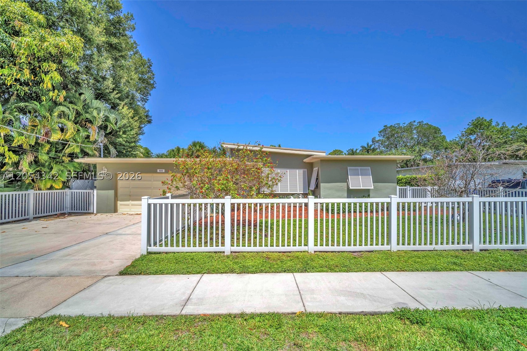 800 SW 8th Ter, Fort Lauderdale FL 33315