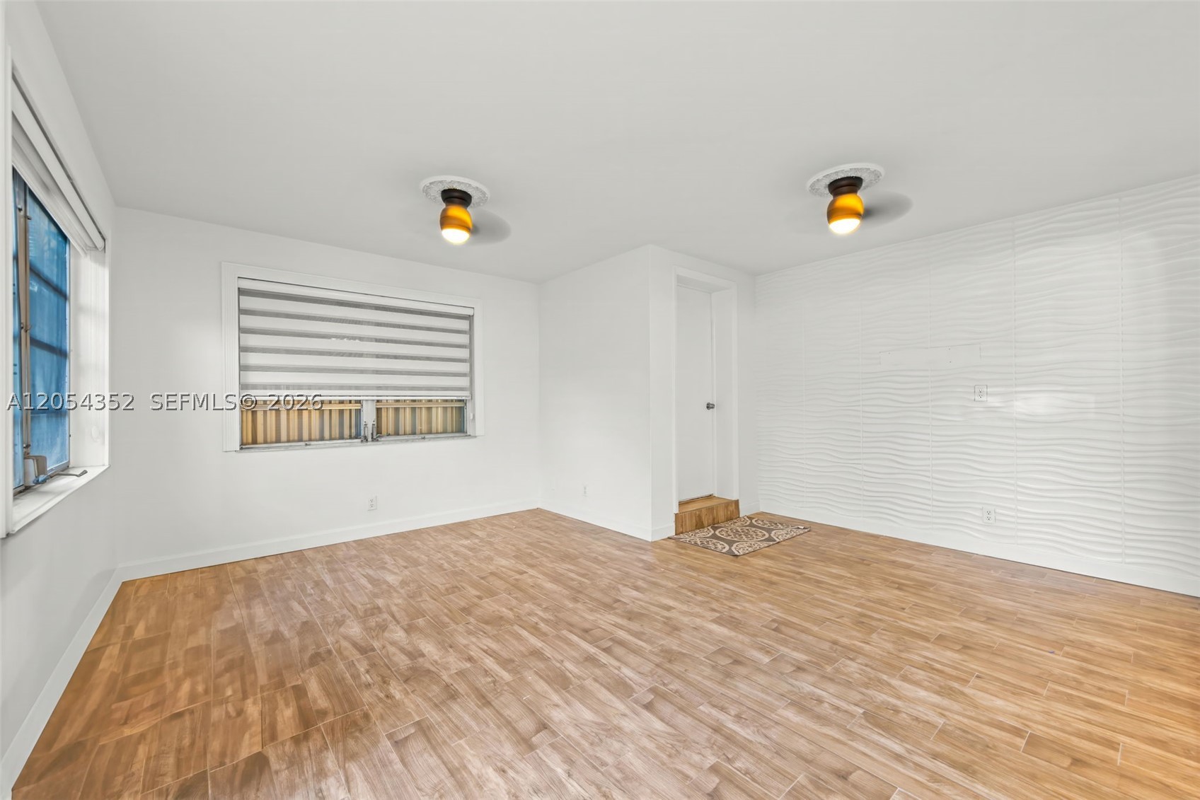23 SW 8th St, Hallandale Beach FL 33009