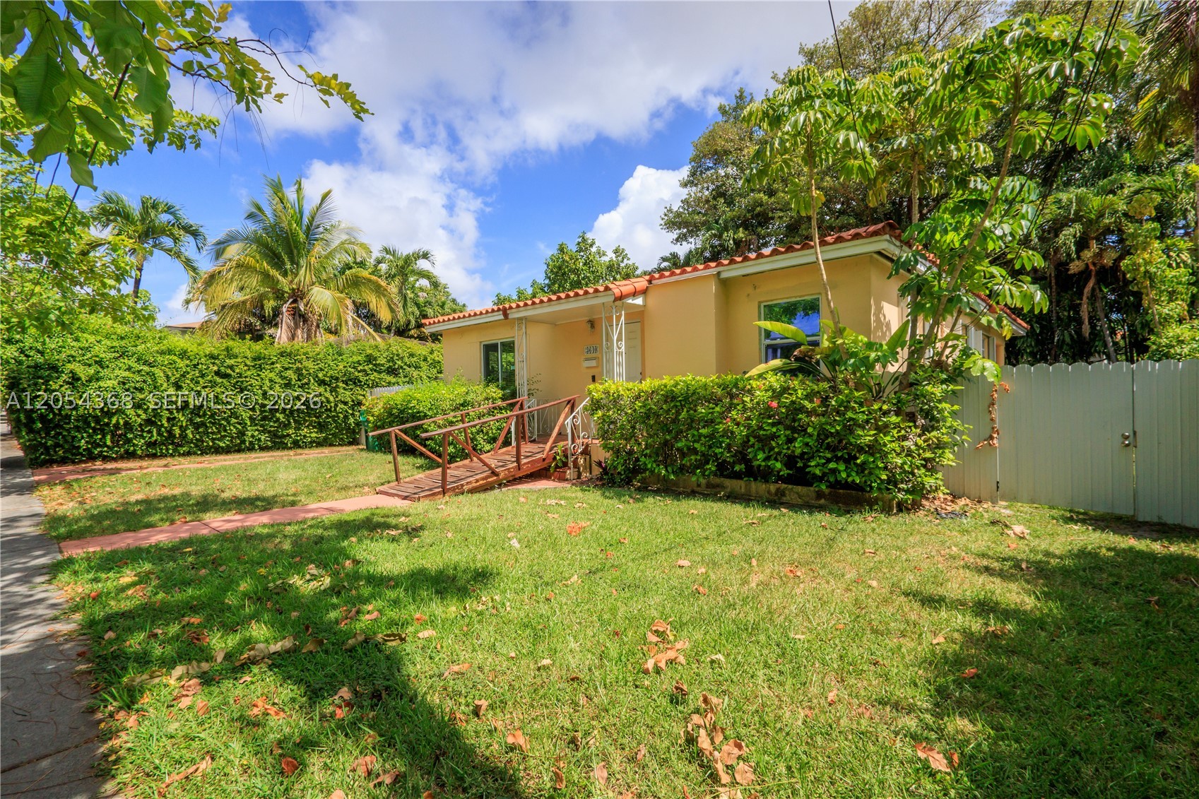 3640 SW 16th St, Miami FL 33145
