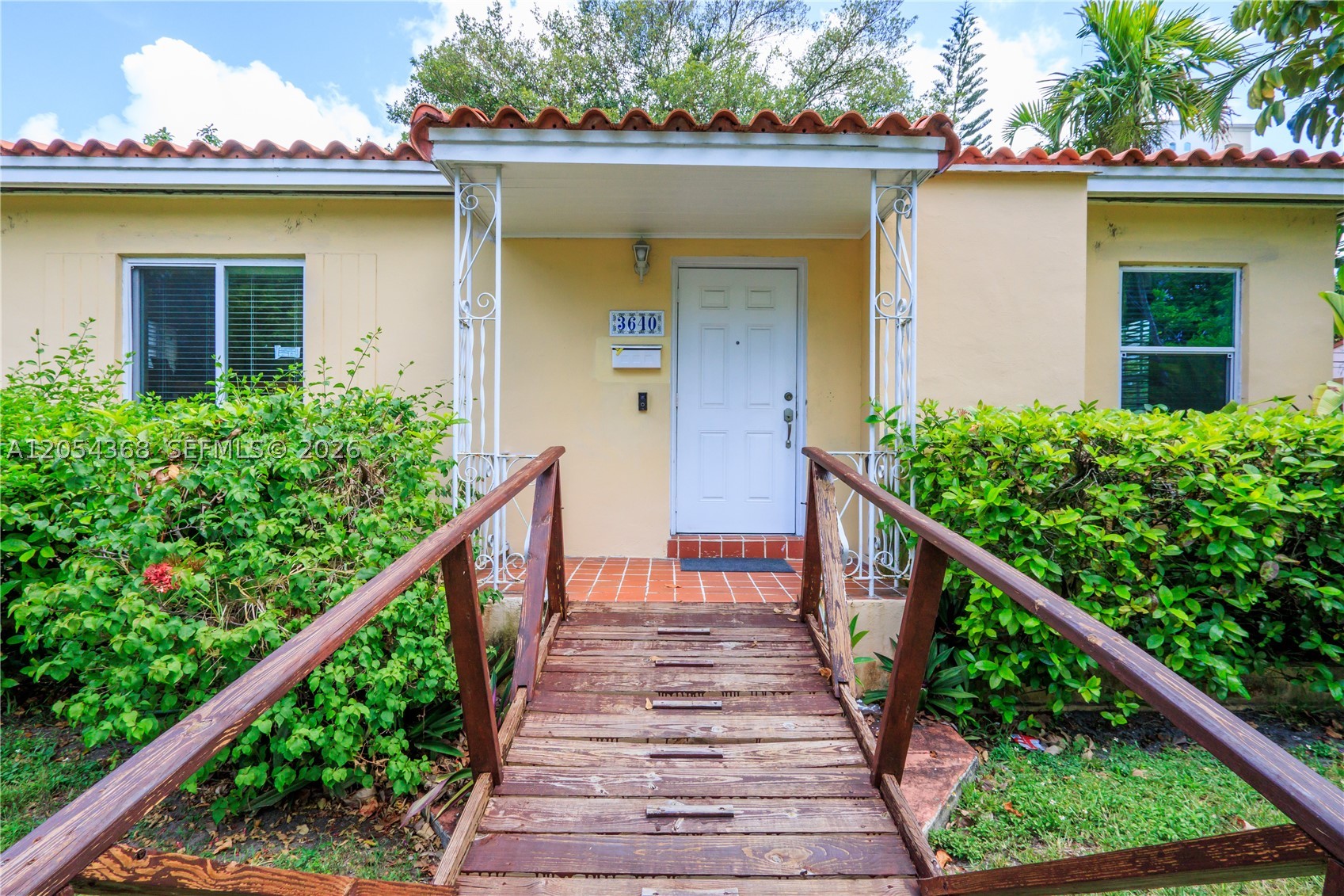 3640 SW 16th St, Miami FL 33145