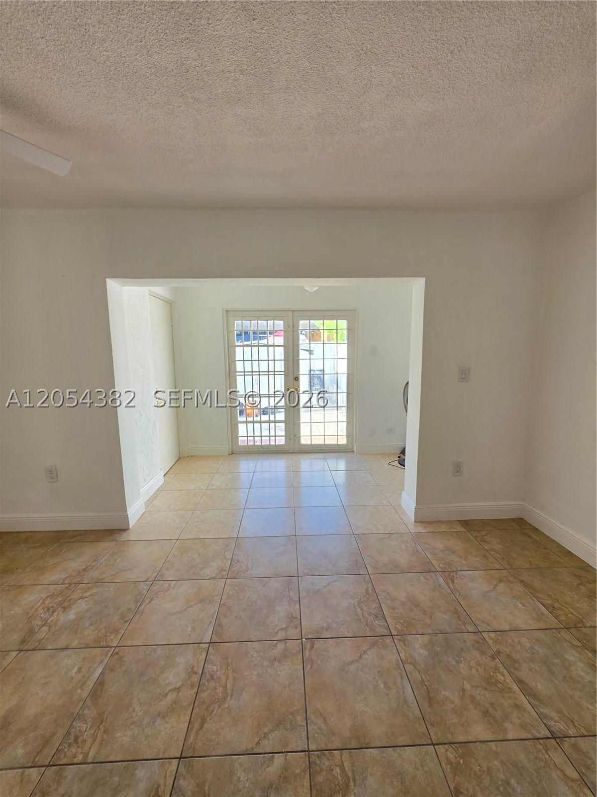 10972 SW 4th St #J2, Sweetwater FL 33174