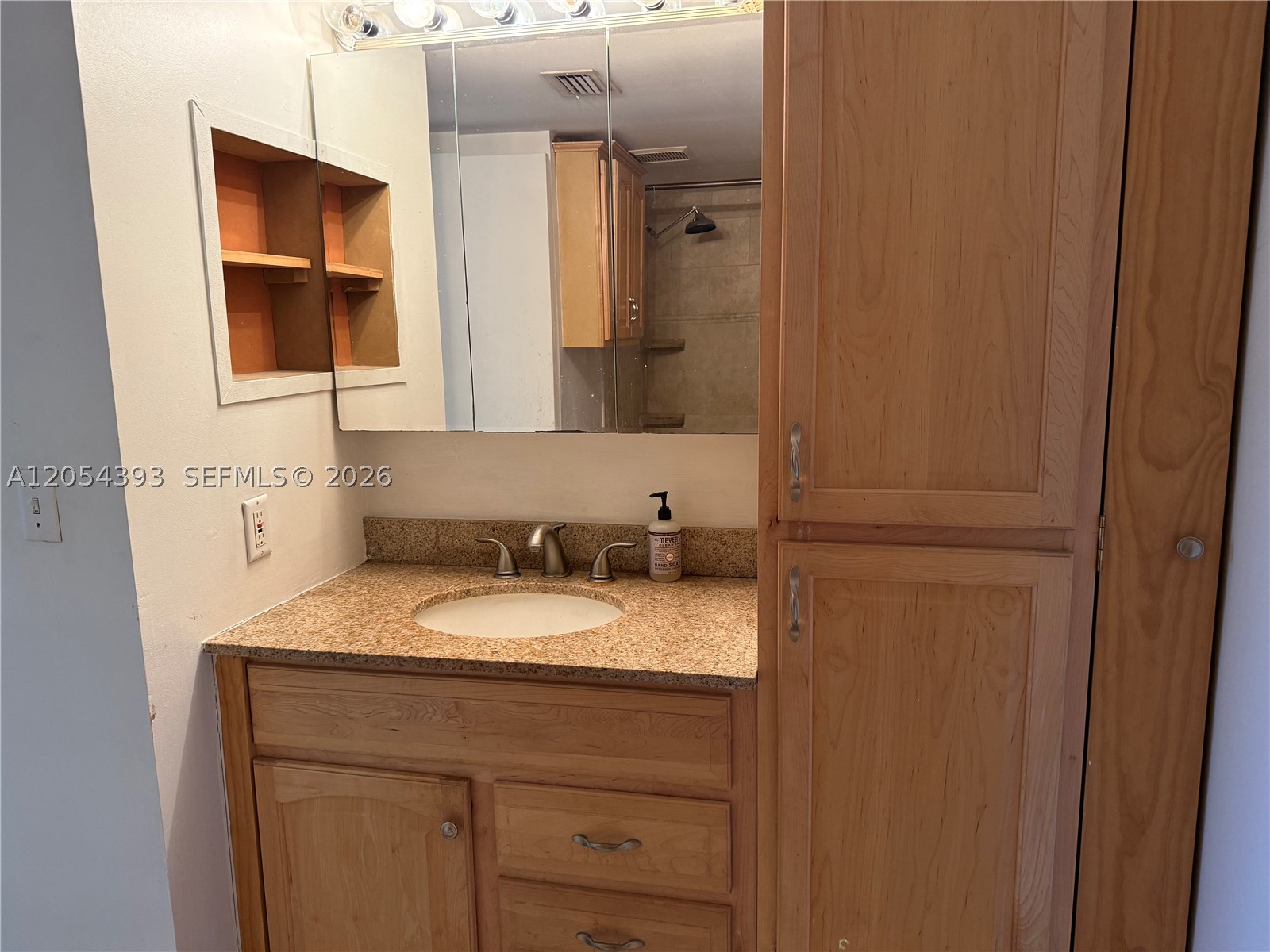 1341 SE 3rd Ave #404, Dania Beach FL 33004