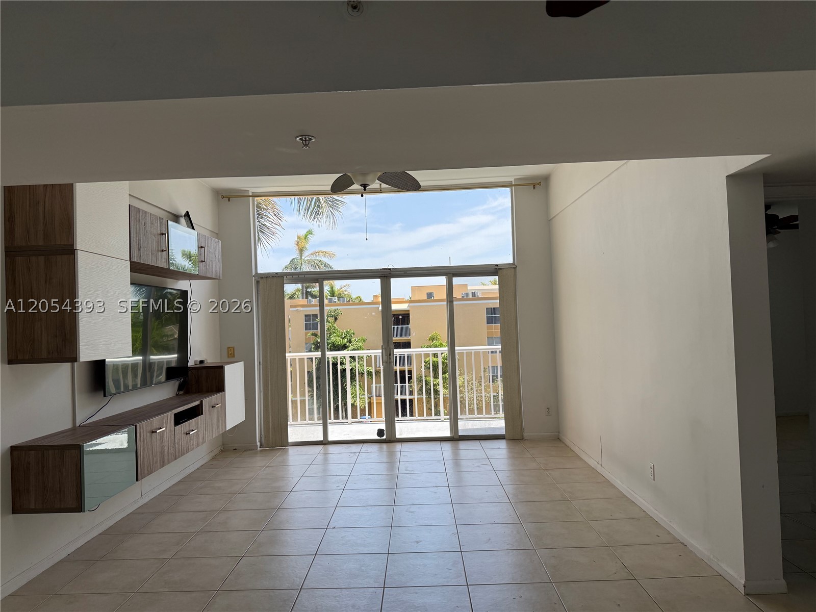 1341 SE 3rd Ave #404, Dania Beach FL 33004
