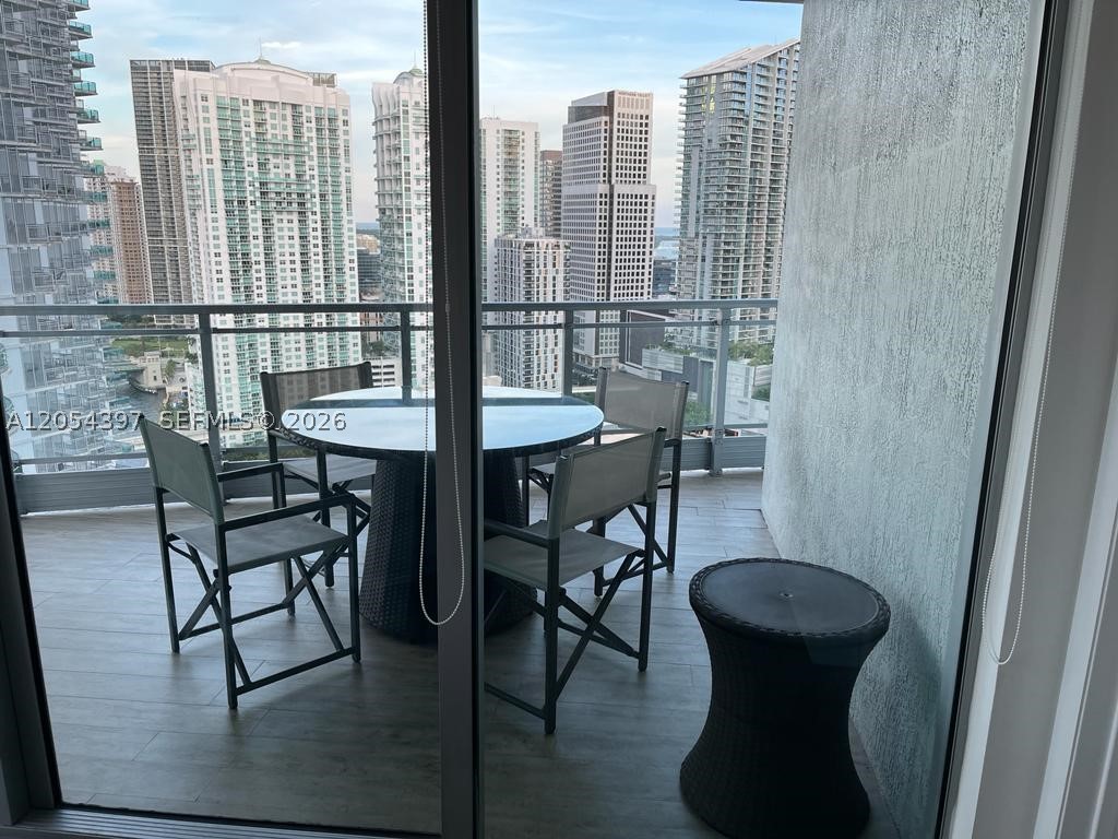90 SW 3rd St #3004, Miami FL 33130