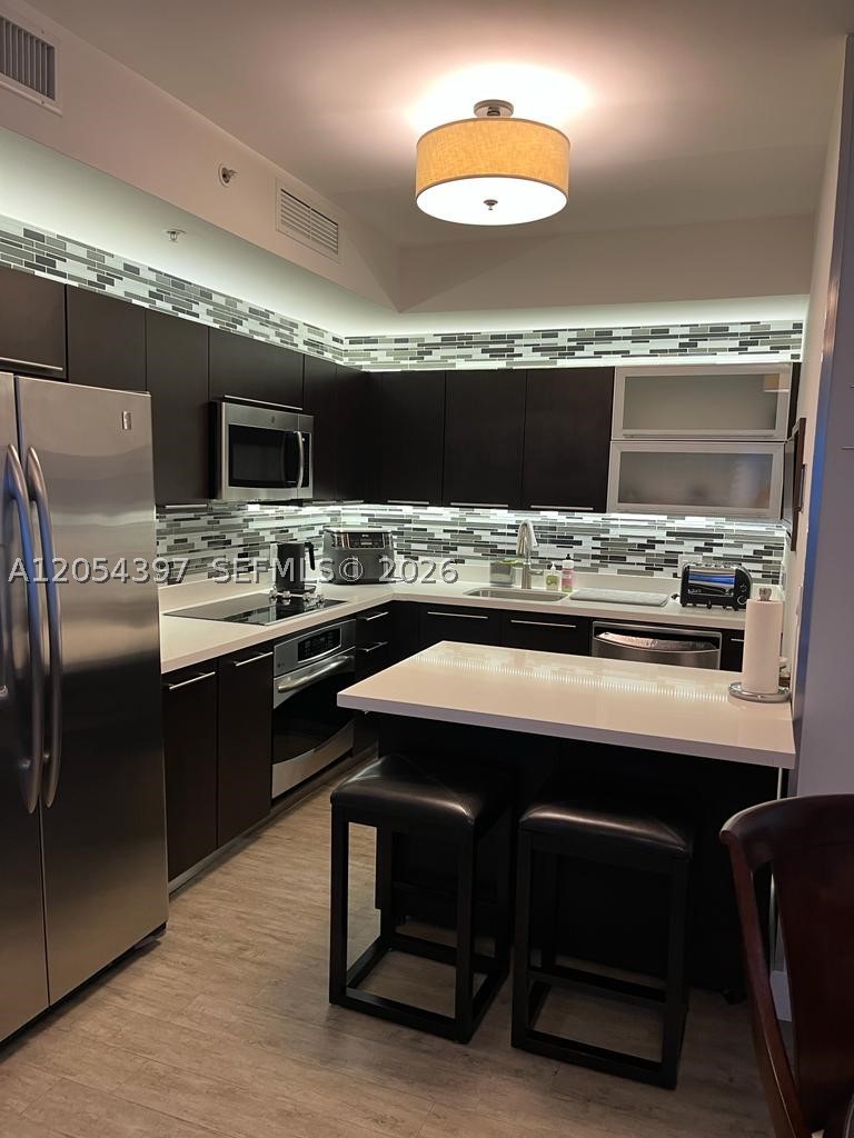 90 SW 3rd St #3004, Miami FL 33130