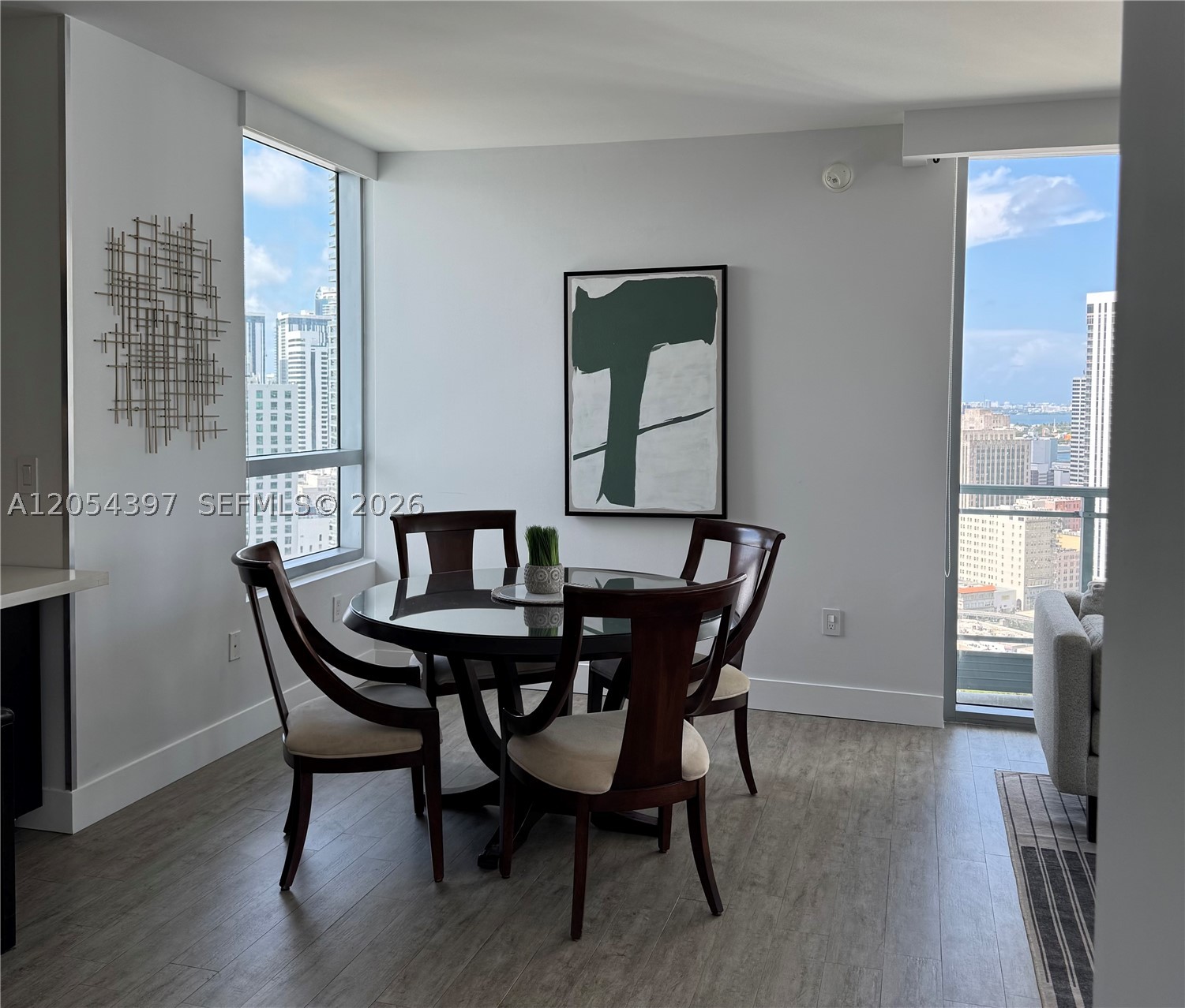 90 SW 3rd St #3004, Miami FL 33130