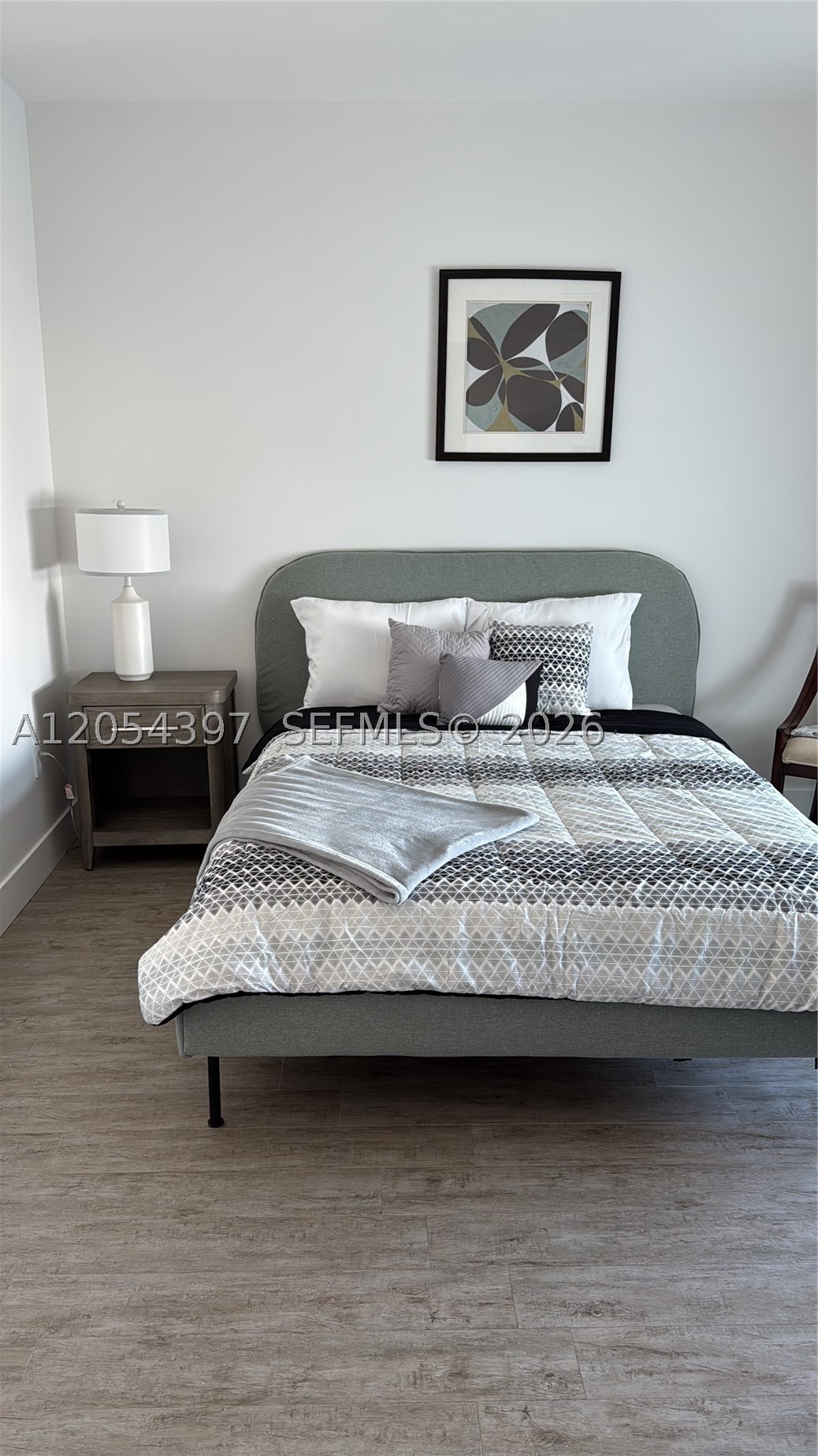 90 SW 3rd St #3004, Miami FL 33130