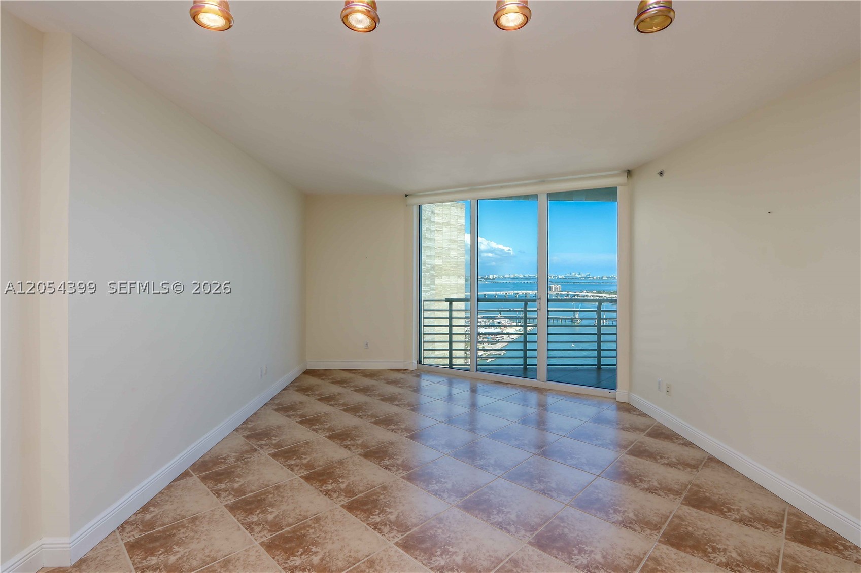 335 S Biscayne Blvd #3510, Miami FL 33131