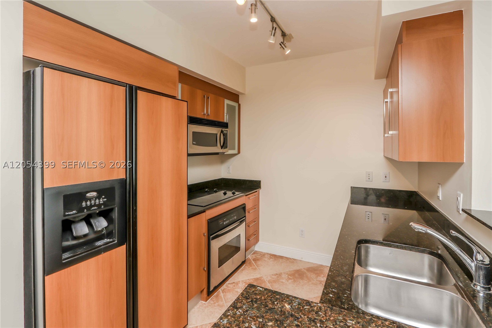 335 S Biscayne Blvd #3510, Miami FL 33131