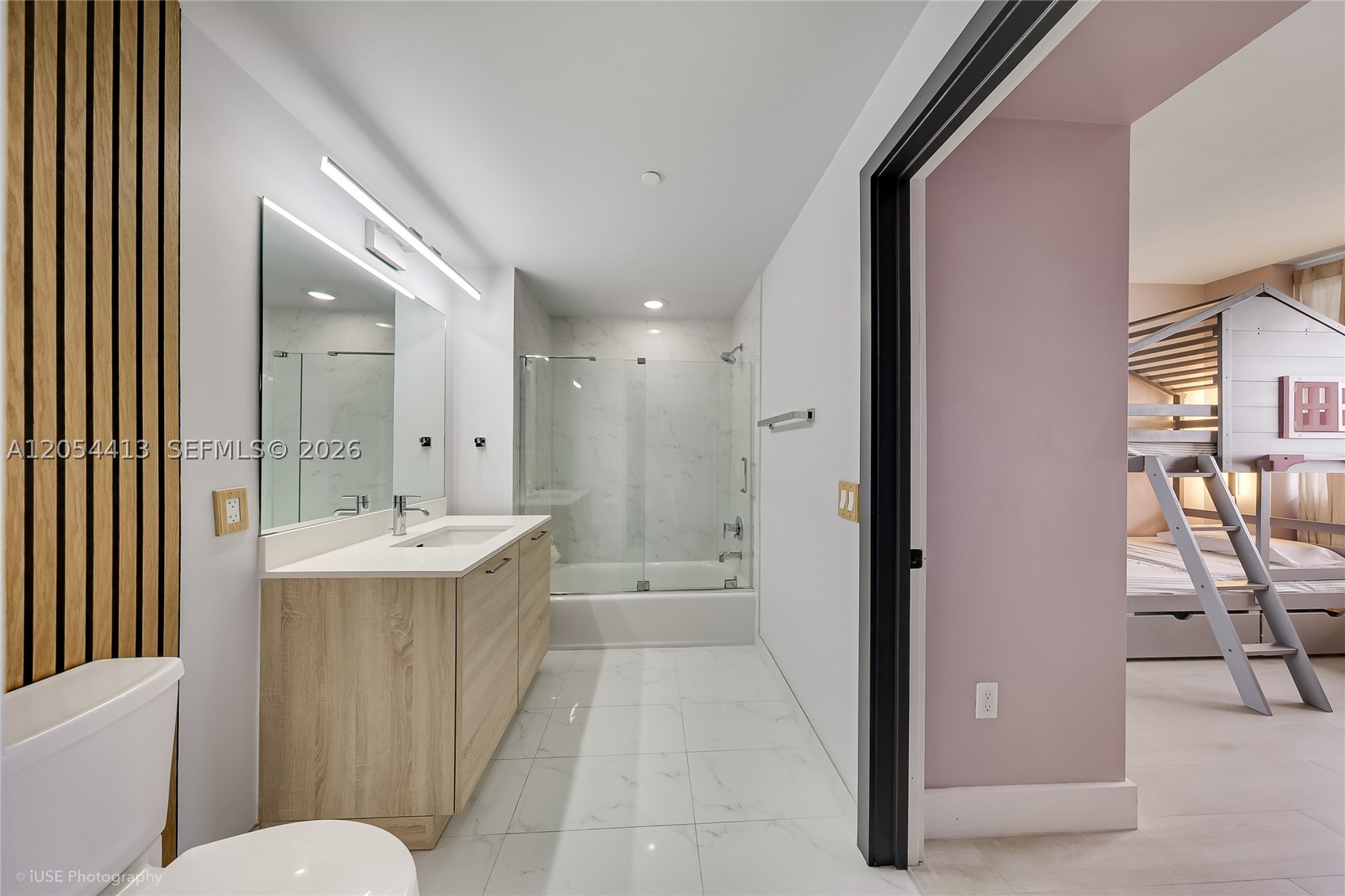 16385 Biscayne Blvd #2205, North Miami Beach FL 33160