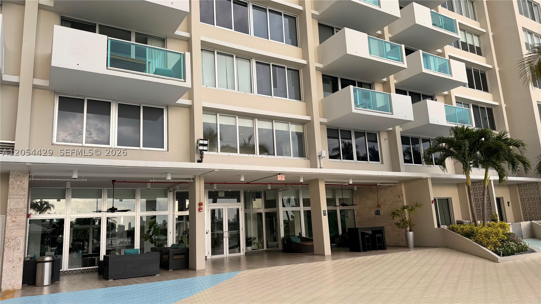 1200 WEST AV #1423, Miami Beach FL 33139