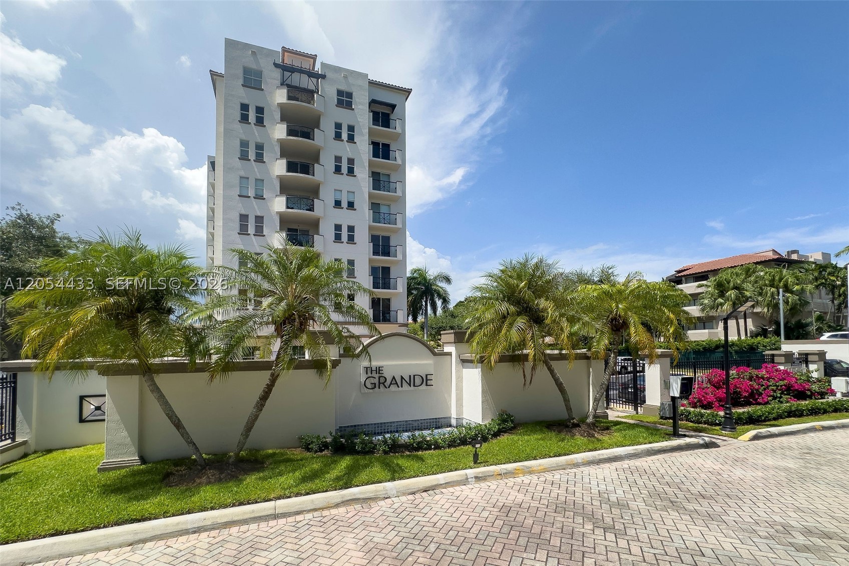 9021 SW 94th St #PH05, Miami FL 33176