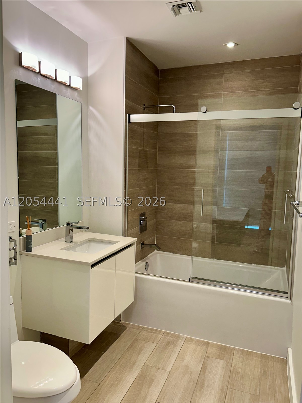 1600 SW 1st Ave #812, Miami FL 33129