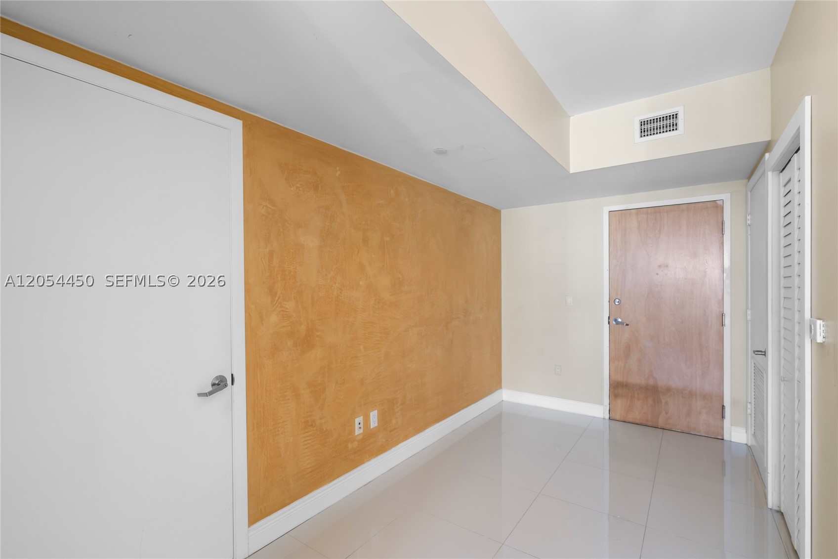 350 S Miami Ave #2515, Miami FL 33130