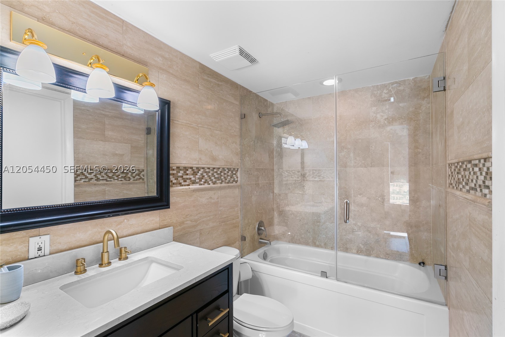 350 S Miami Ave #2515, Miami FL 33130