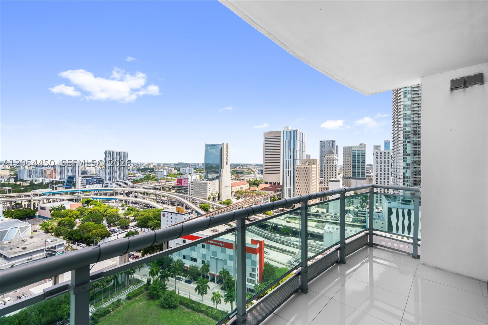 350 S Miami Ave #2515, Miami FL 33130