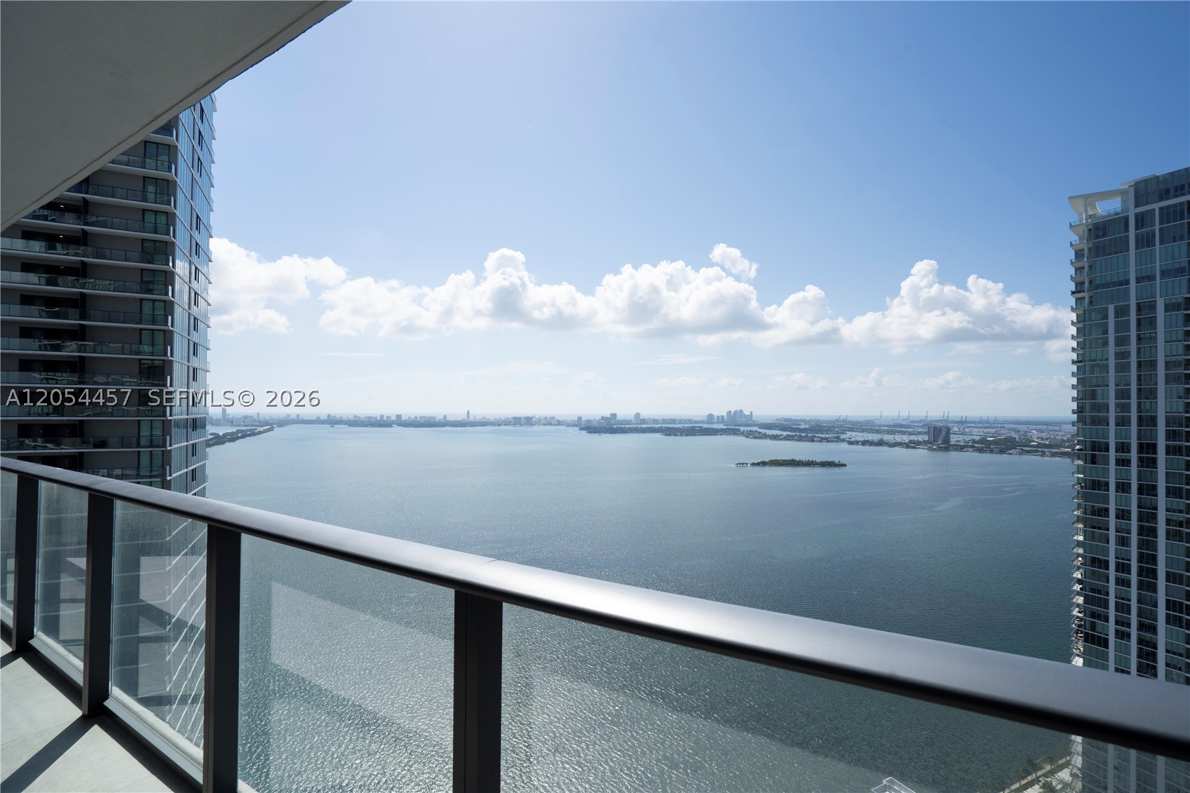 650 NE 32nd St #4104, Miami FL 33137