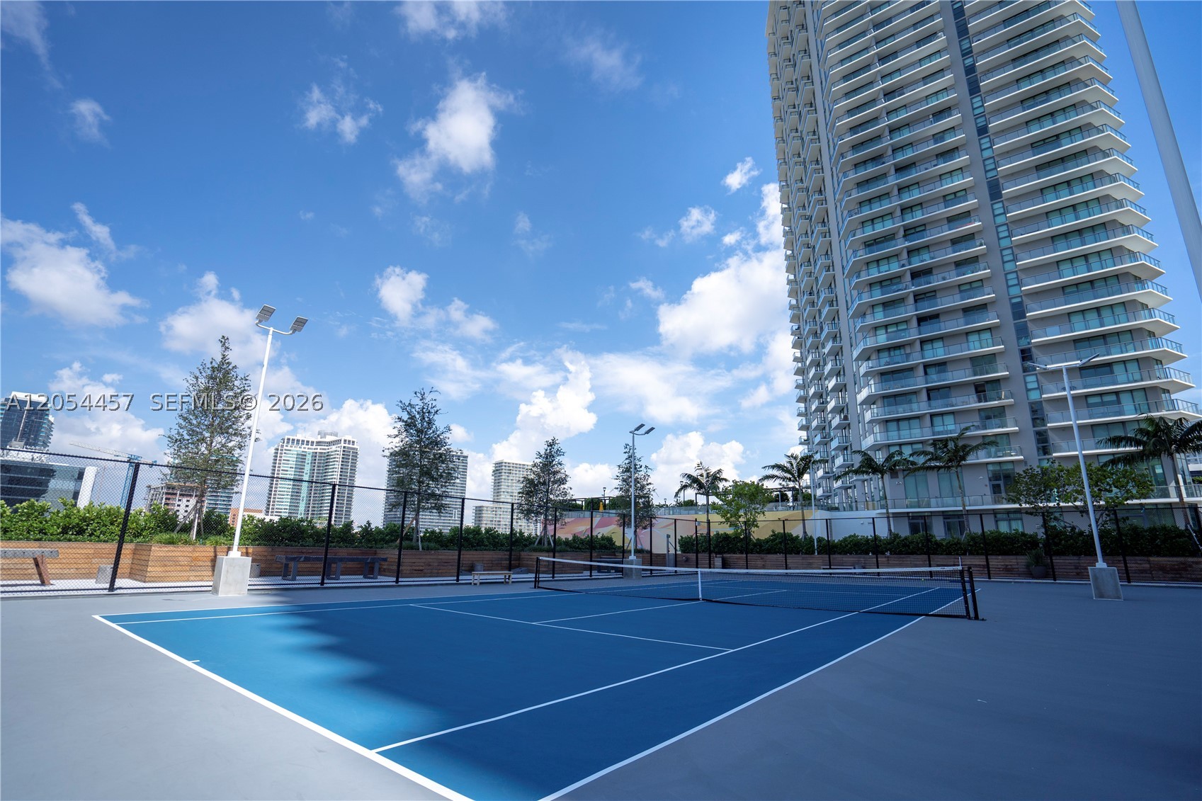 650 NE 32nd St #4104, Miami FL 33137