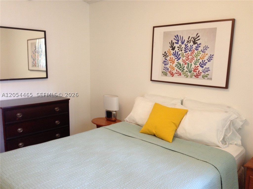 185 SE 14 TER #2012, Miami FL 33131