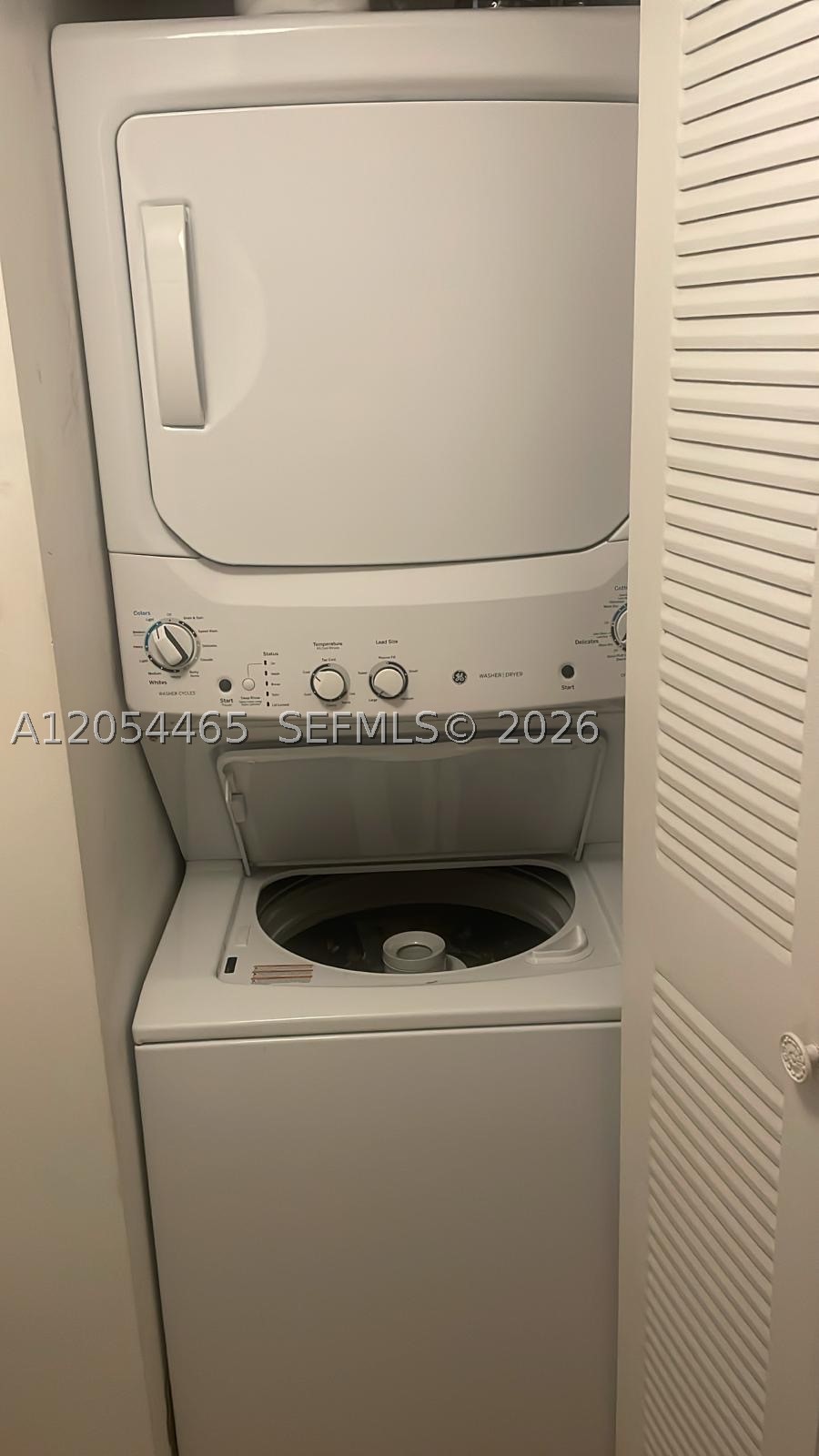 185 SE 14 TER #2012, Miami FL 33131
