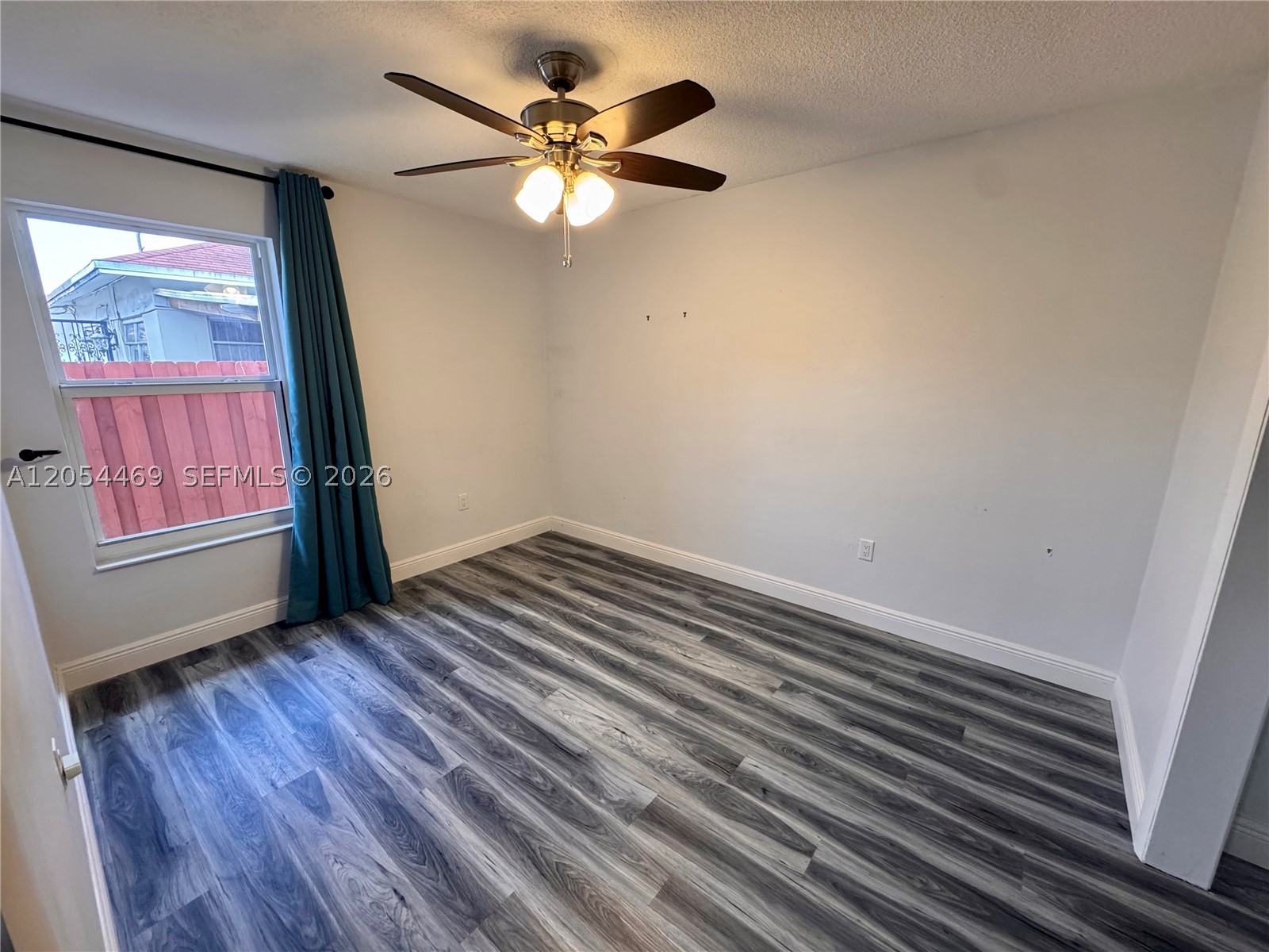 1158 NW 34th Ave, Miami FL 33125