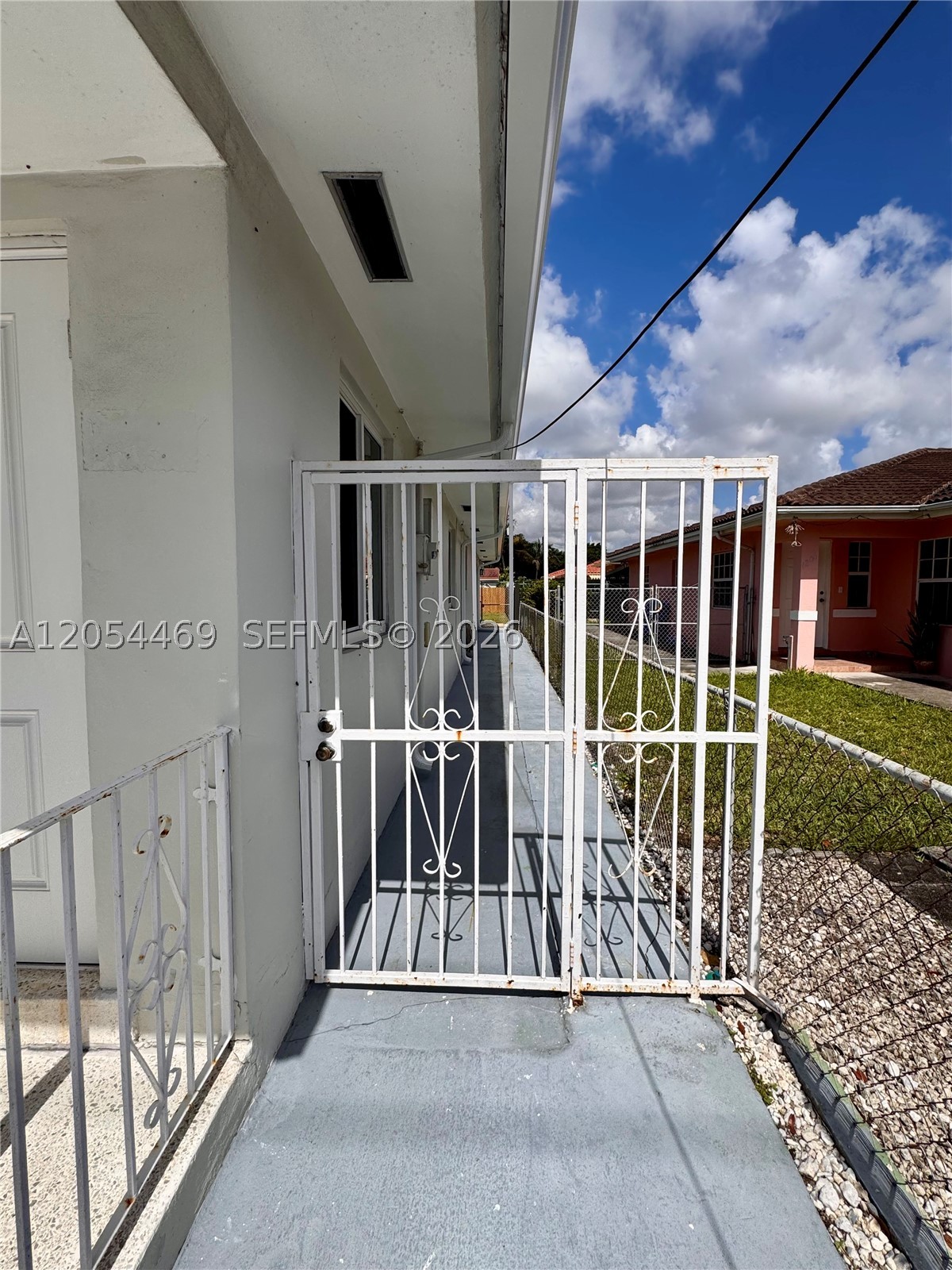 1158 NW 34th Ave, Miami FL 33125