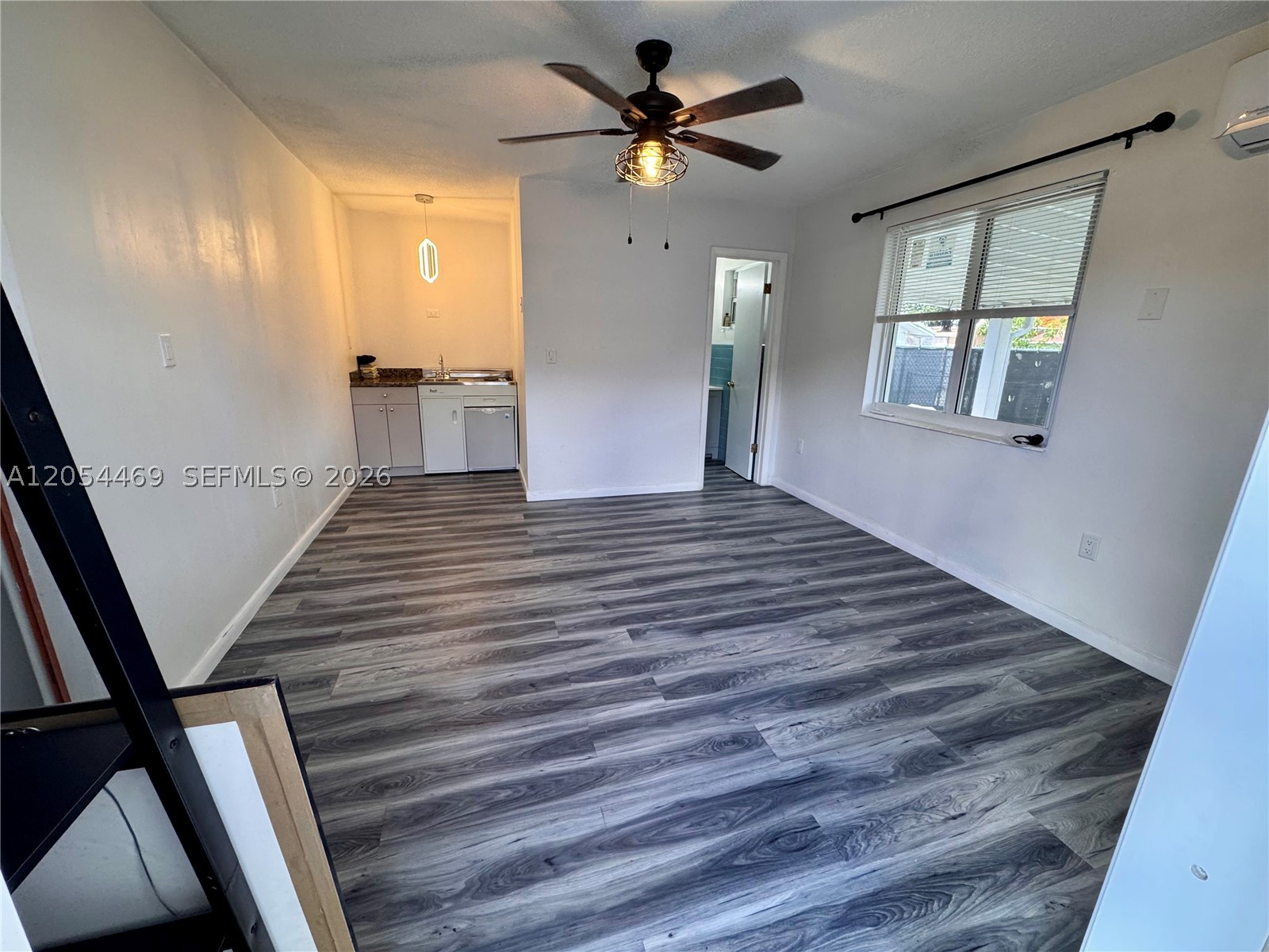 1158 NW 34th Ave, Miami FL 33125