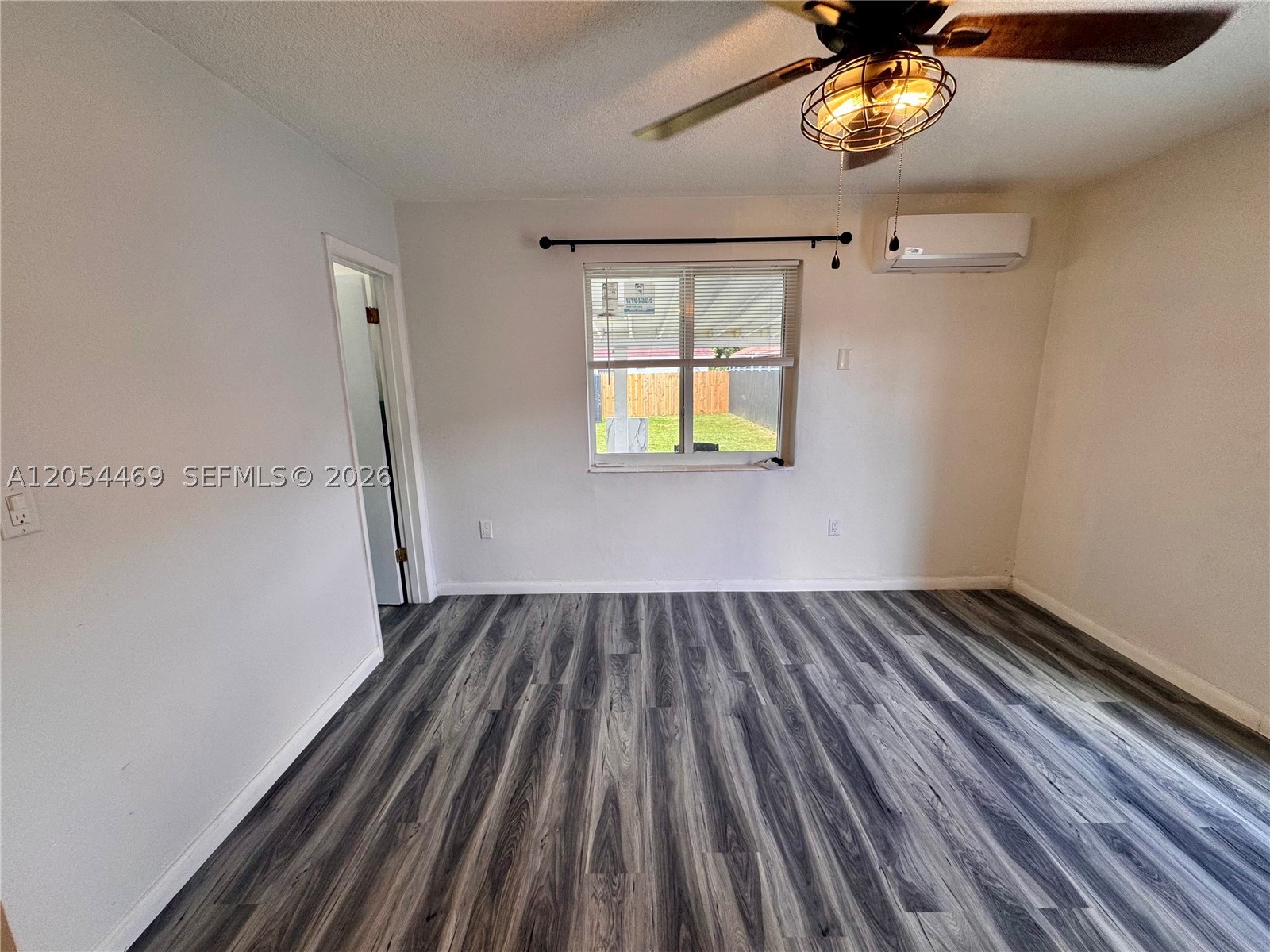 1158 NW 34th Ave, Miami FL 33125