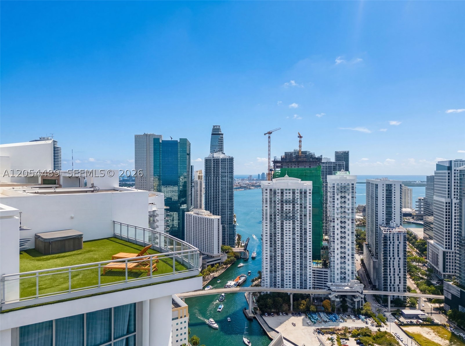 90 SW 3rd St #PH-12, Miami FL 33130