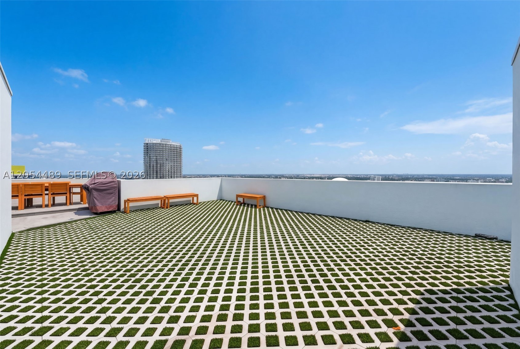 90 SW 3rd St #PH-12, Miami FL 33130