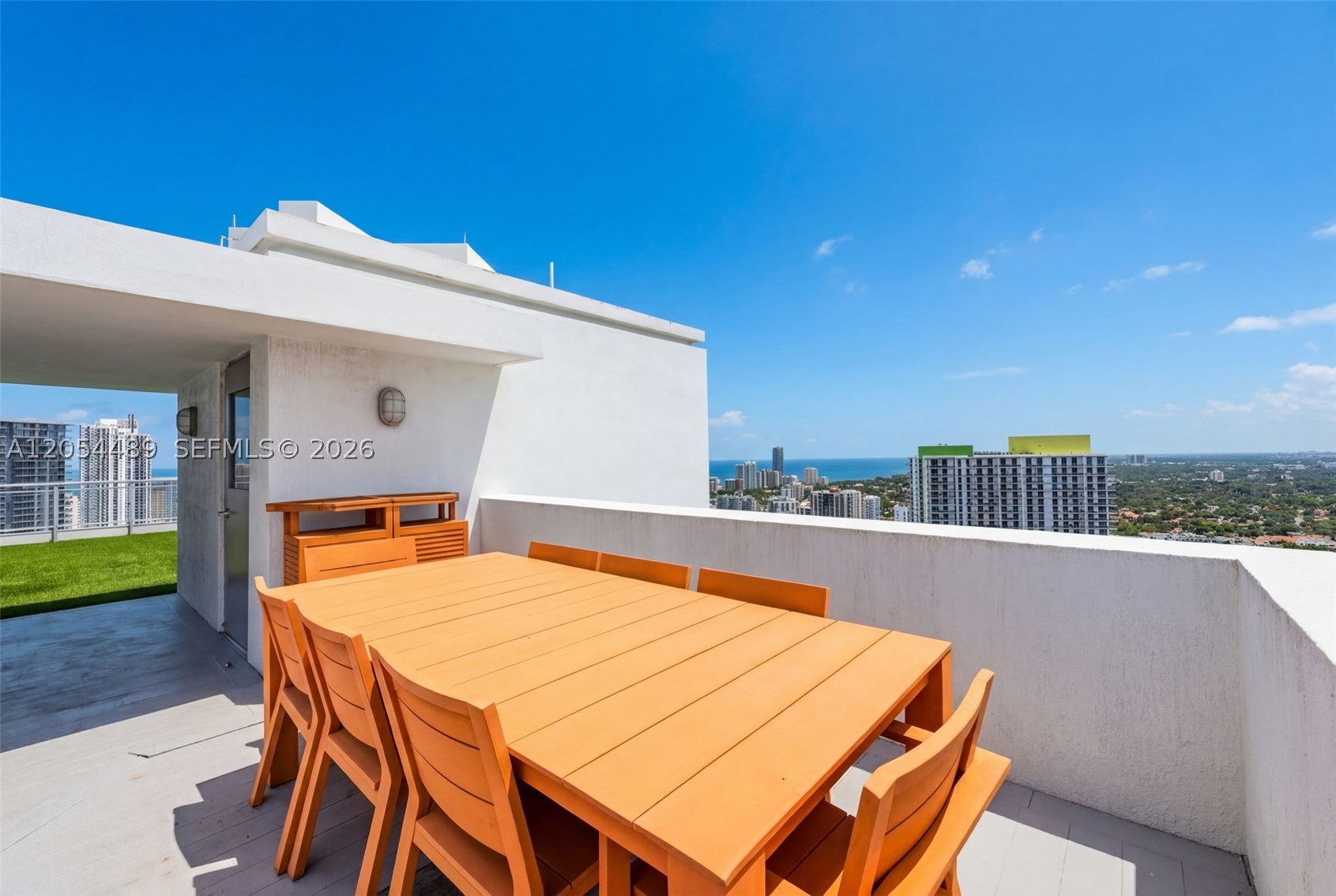 90 SW 3rd St #PH-12, Miami FL 33130