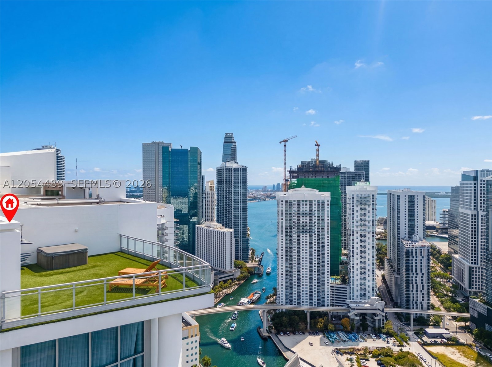 90 SW 3rd St #PH-12, Miami FL 33130