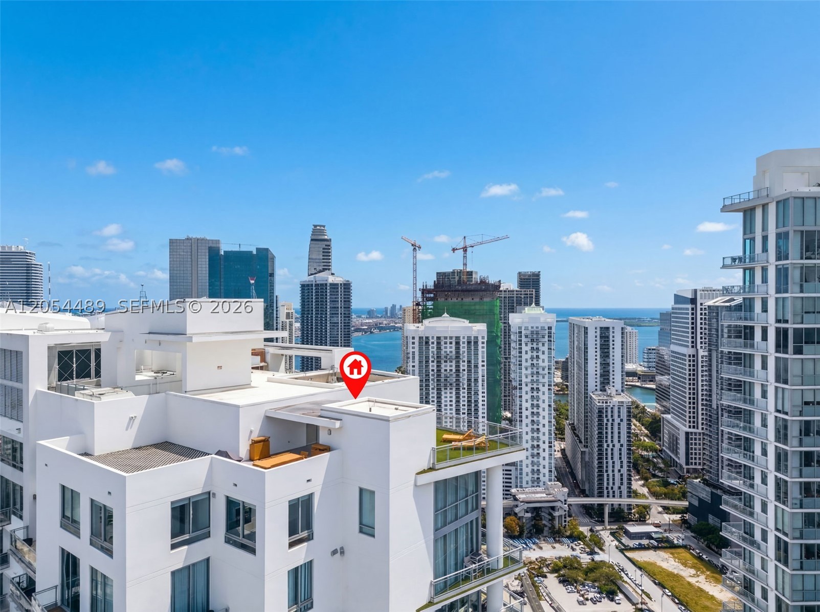 90 SW 3rd St #PH-12, Miami FL 33130