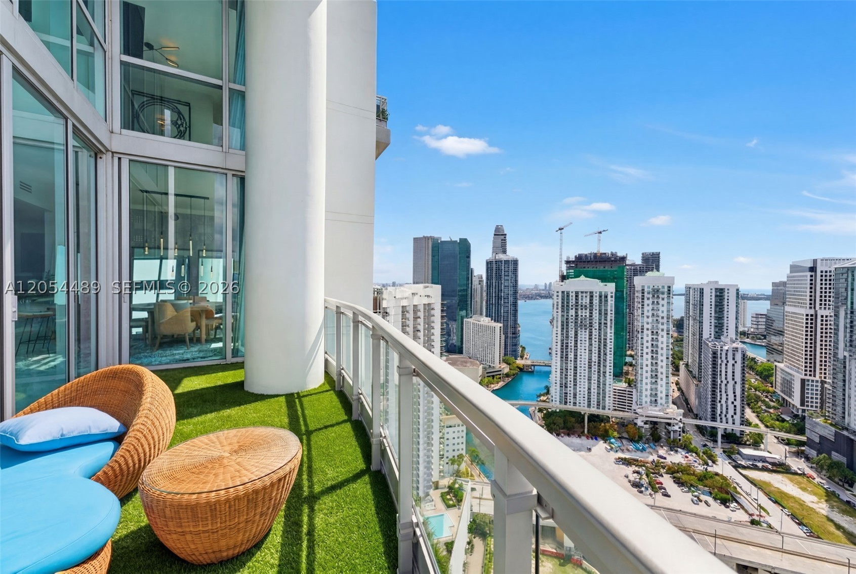 90 SW 3rd St #PH-12, Miami FL 33130
