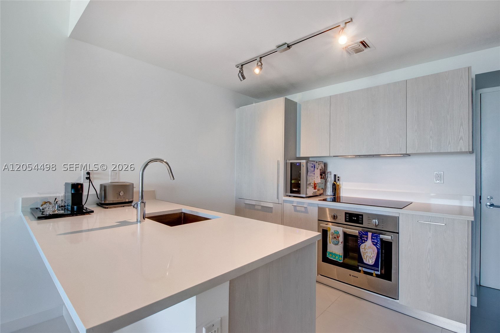 501 NE 31st St #1502, Miami FL 33137