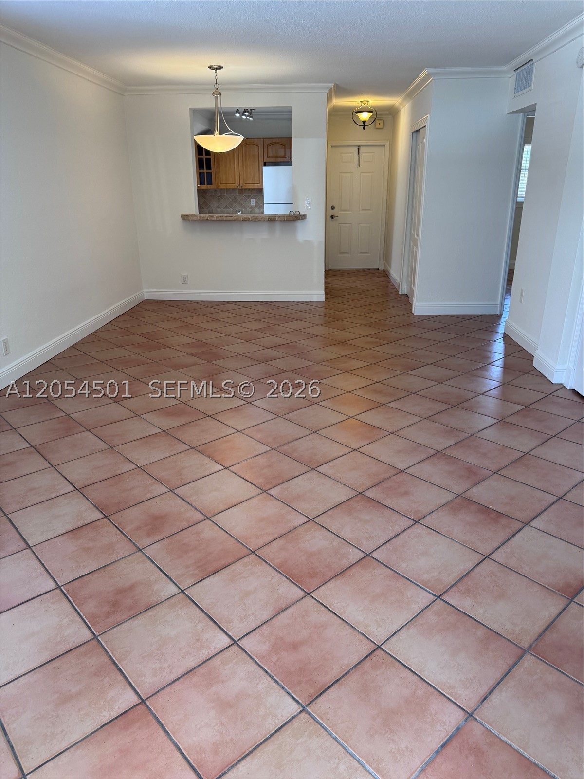 6705 N Kendall Dr #301, Pinecrest FL 33156