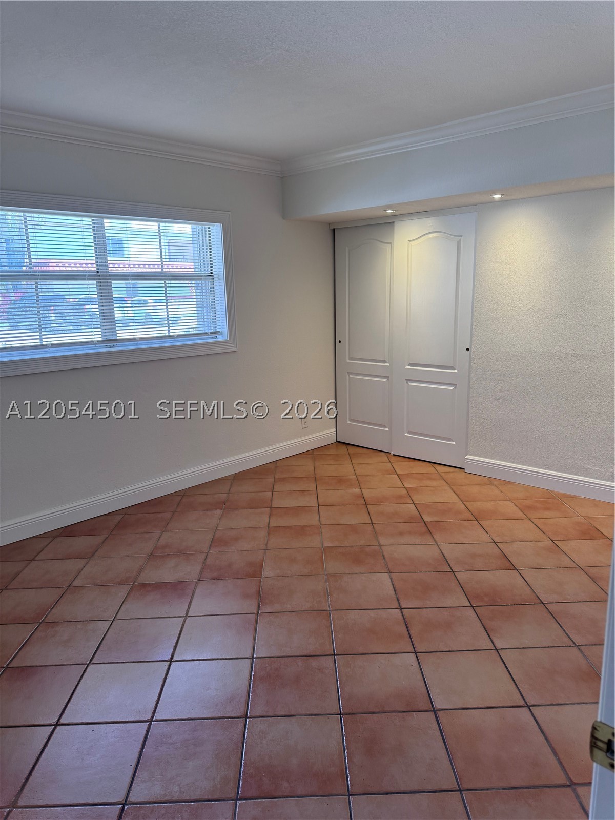 6705 N Kendall Dr #301, Pinecrest FL 33156
