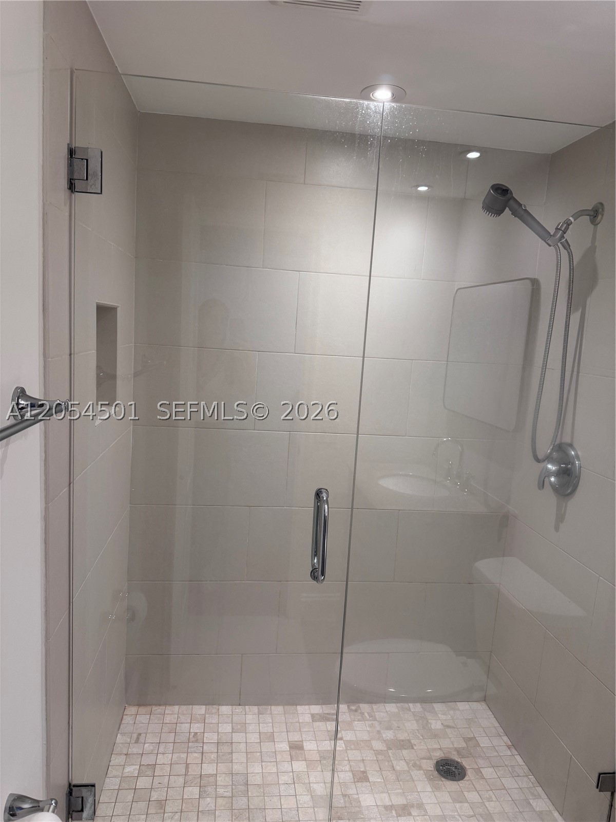 6705 N Kendall Dr #301, Pinecrest FL 33156