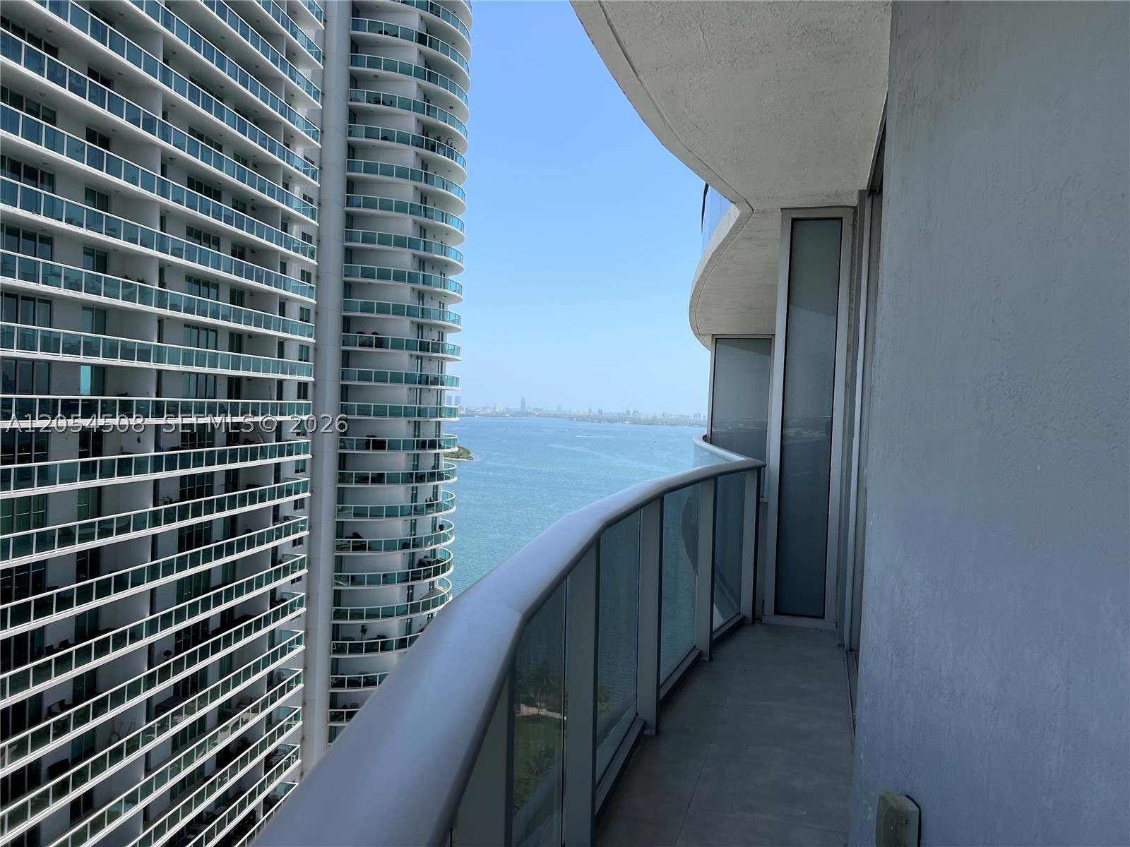 488 NE 18th St #2301, Miami FL 33132