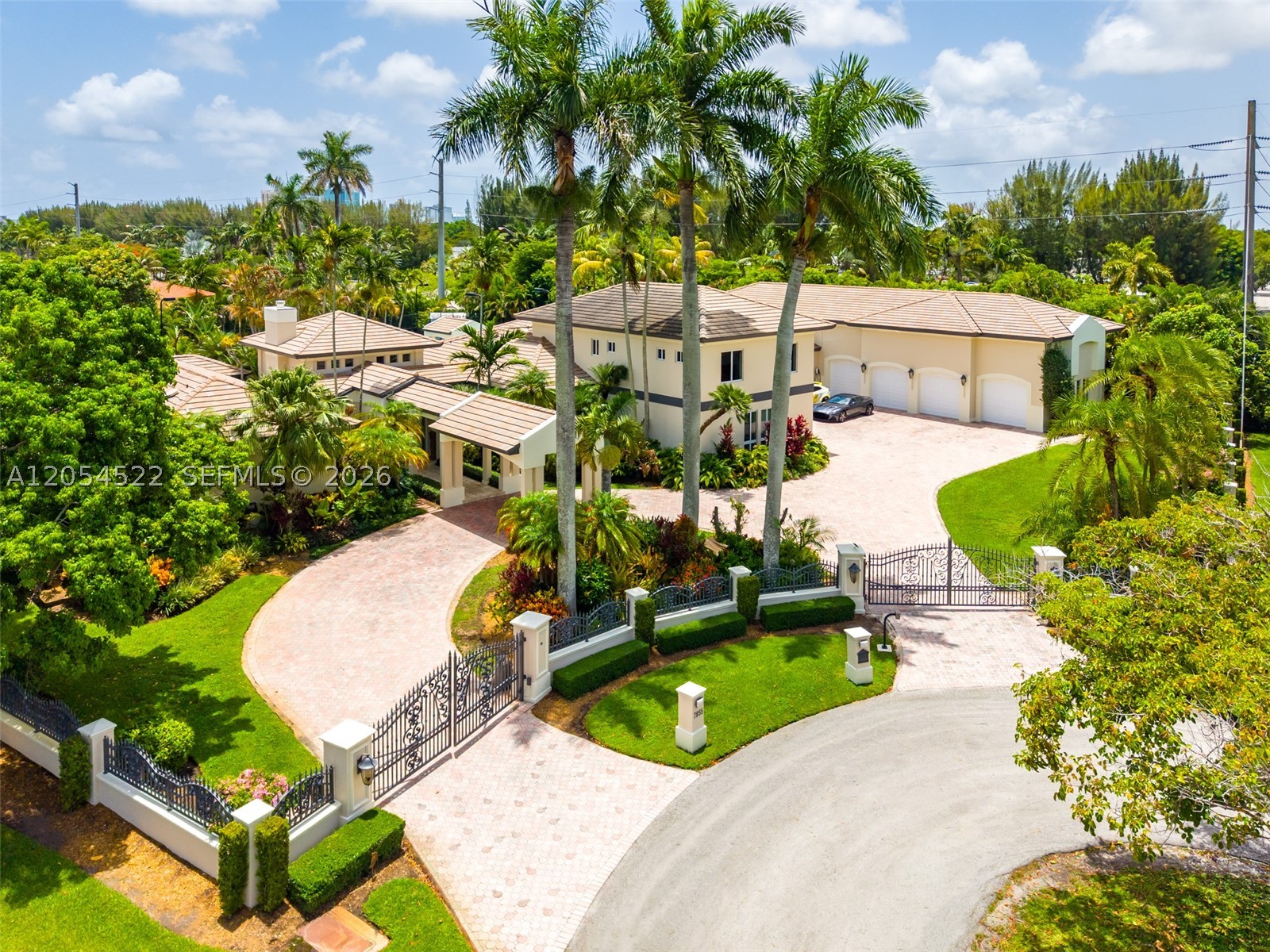 7855 SW 83rd Ct, Miami FL 33143