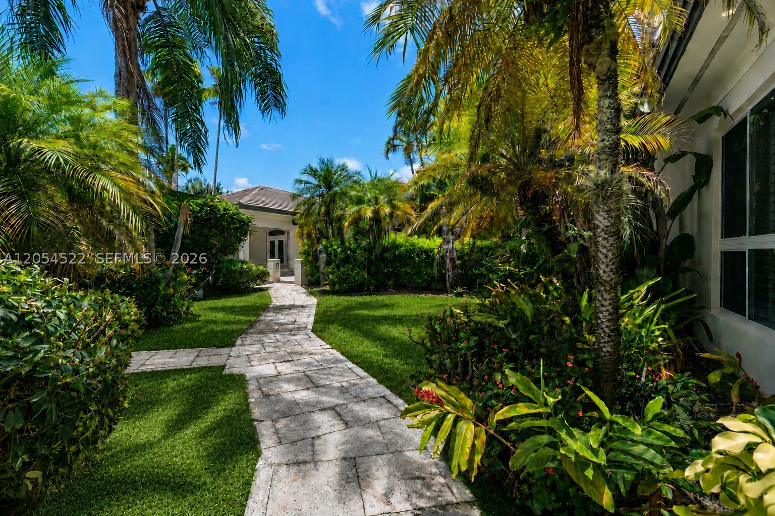 7855 SW 83rd Ct, Miami FL 33143