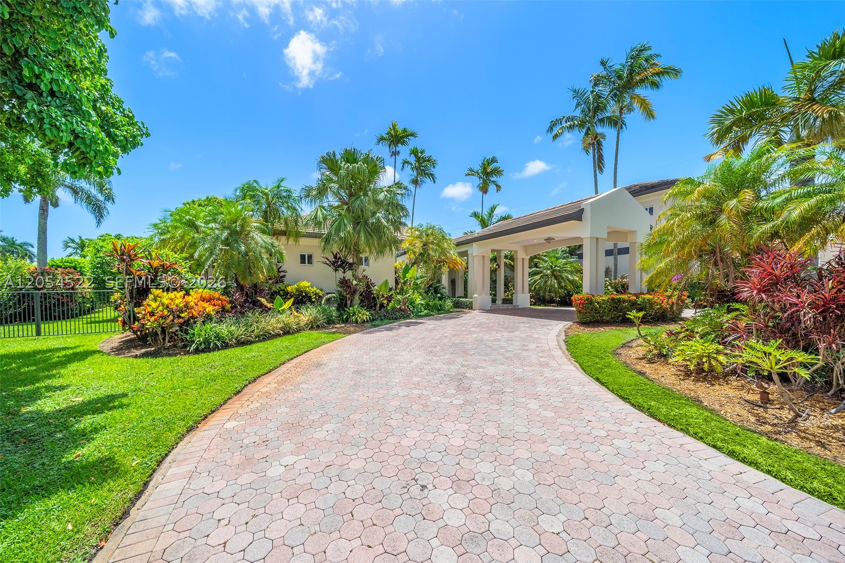 7855 SW 83rd Ct, Miami FL 33143
