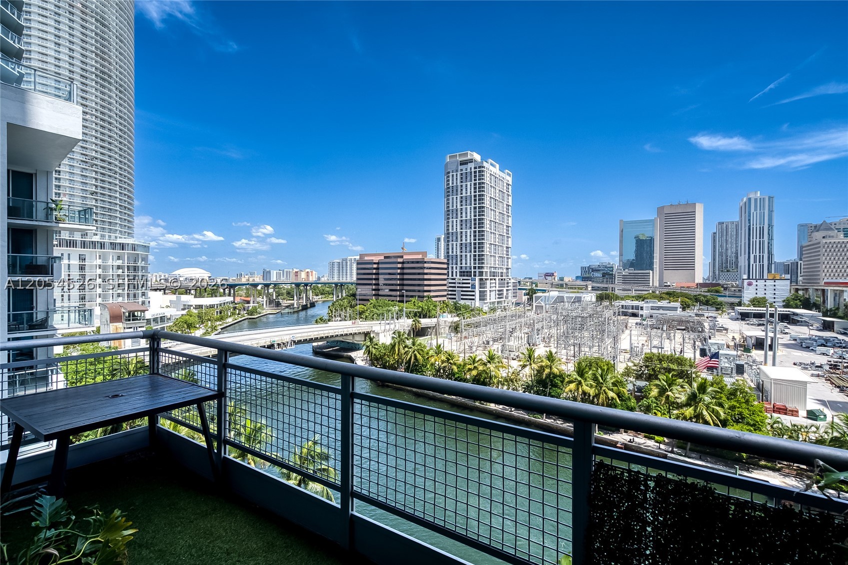 690 SW 1st Ct #1019, Miami FL 33130