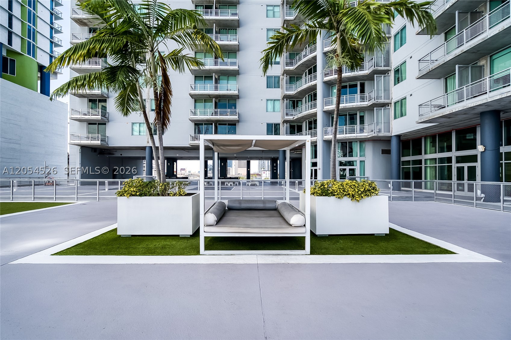 690 SW 1st Ct #1019, Miami FL 33130