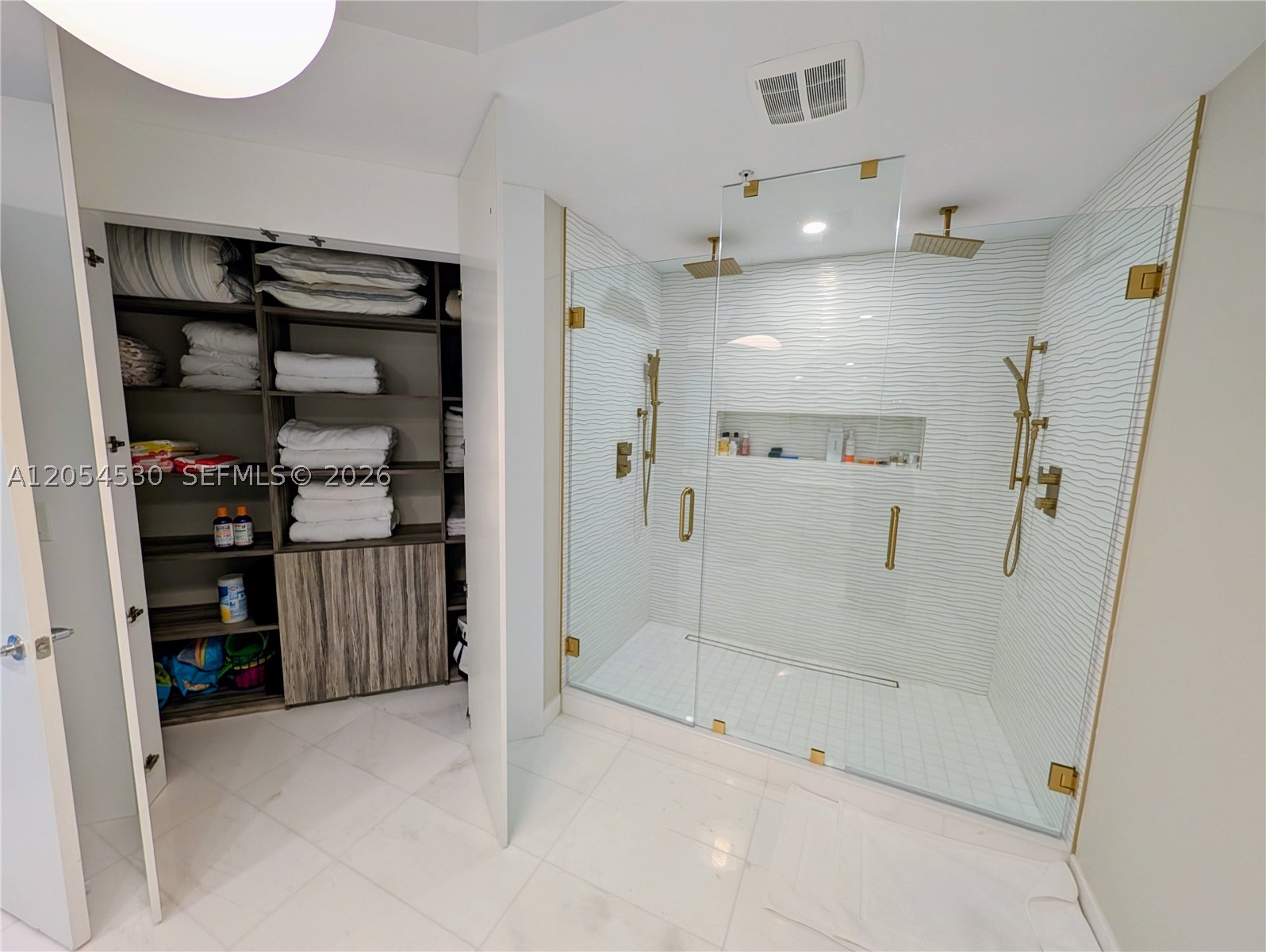 17301 Biscayne Blvd #1501, North Miami Beach FL 33160