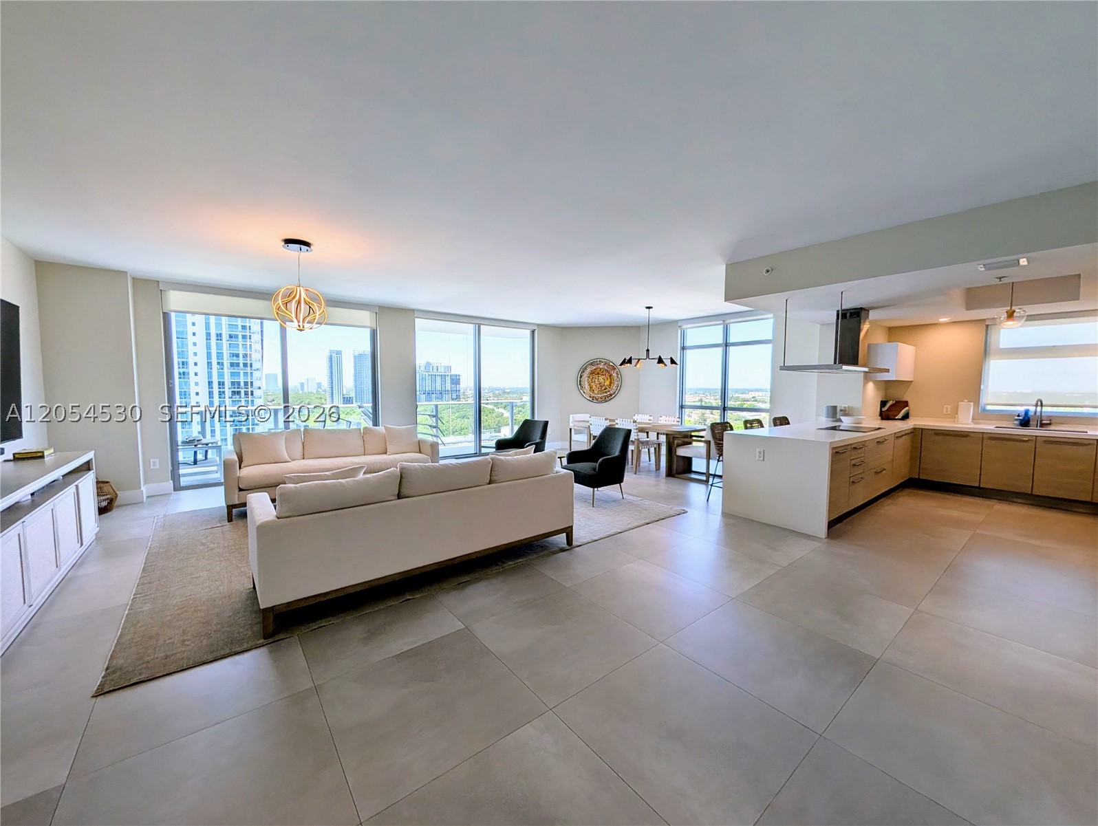 17301 Biscayne Blvd #1501, North Miami Beach FL 33160