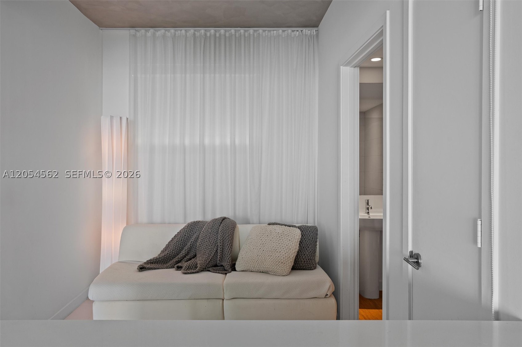 2900 NE 7th Ave #4205, Miami FL 33137
