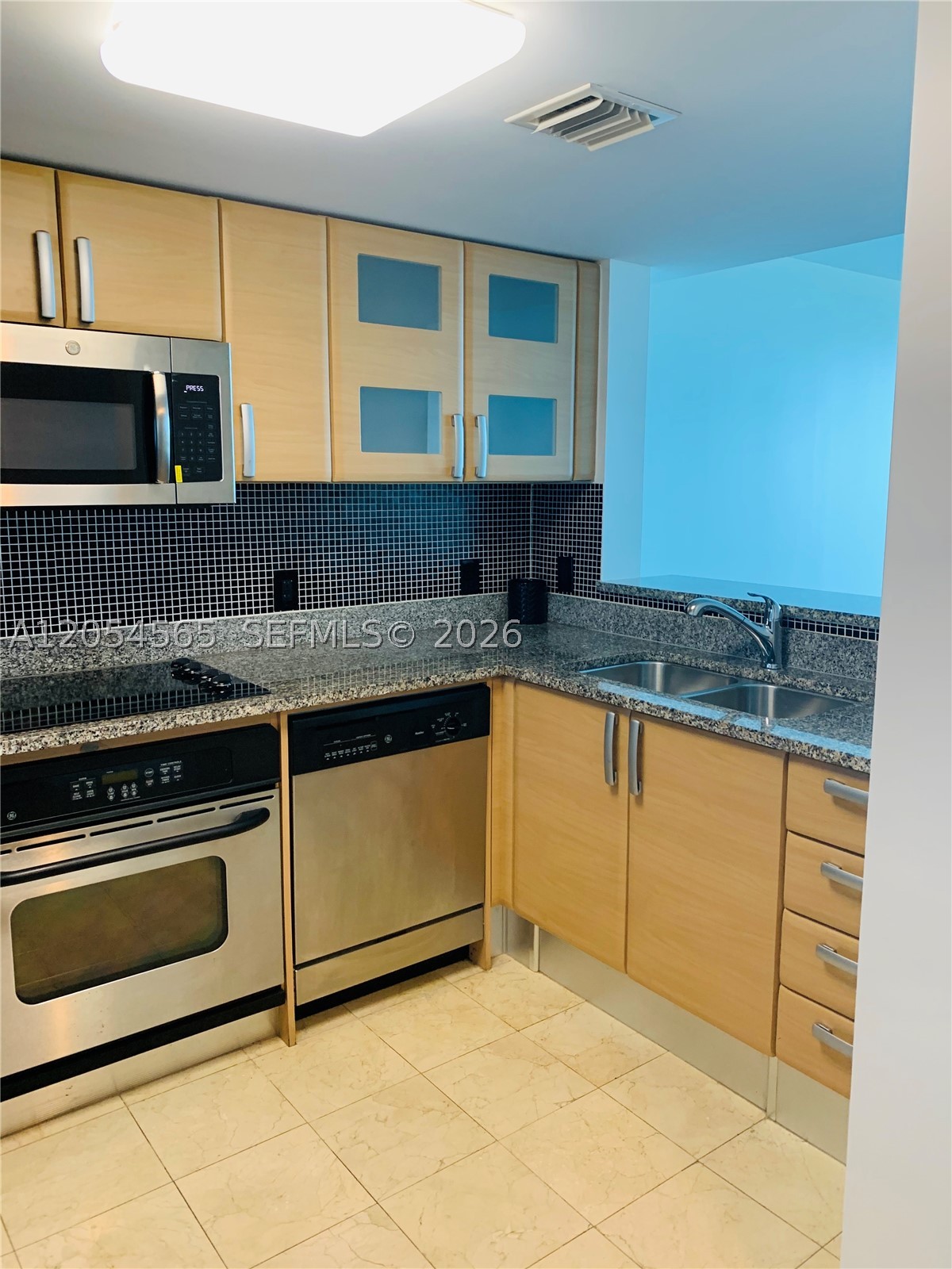 2101 Brickell Ave #2611, Miami FL 33129