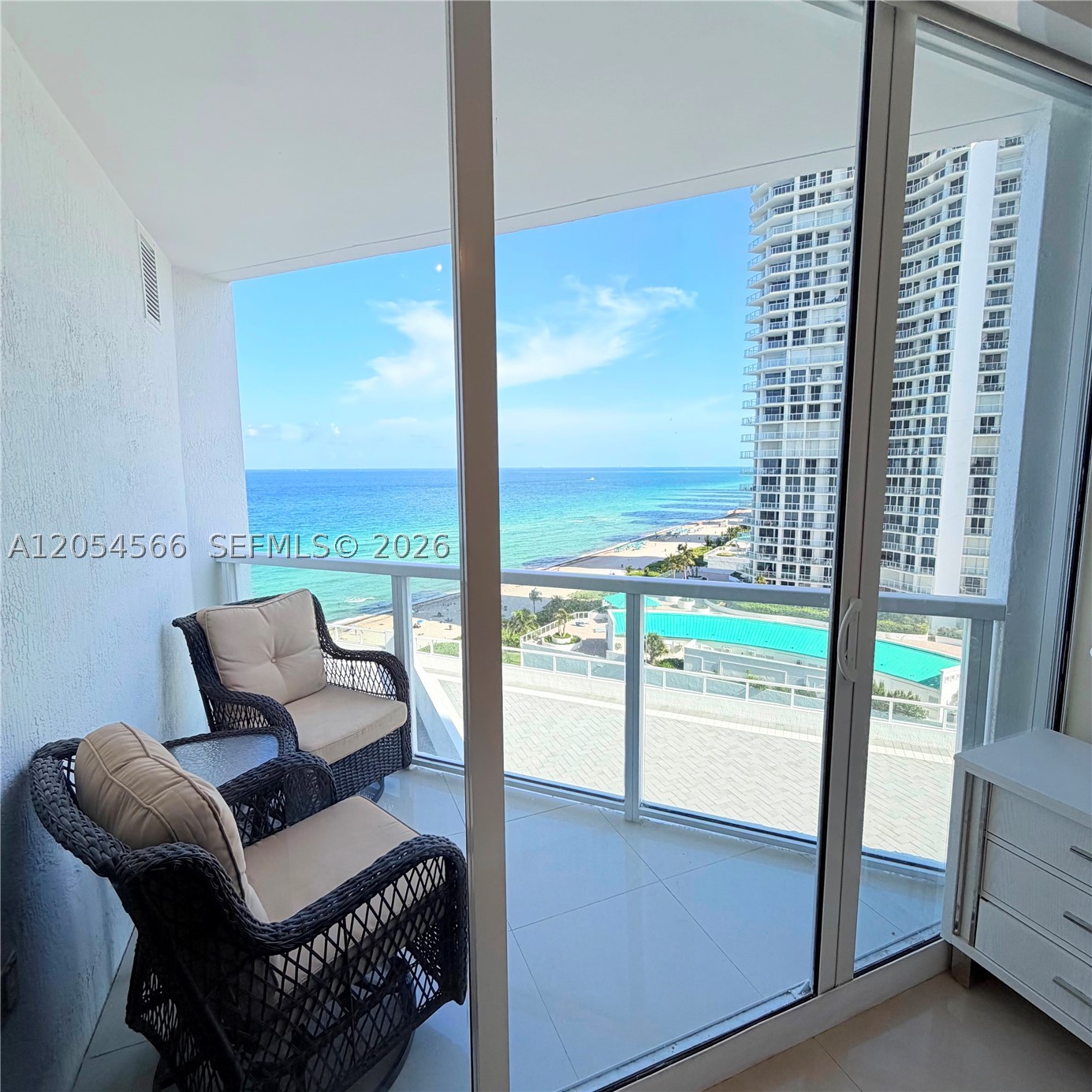 16699 Collins Ave #1410, Sunny Isles Beach FL 33160